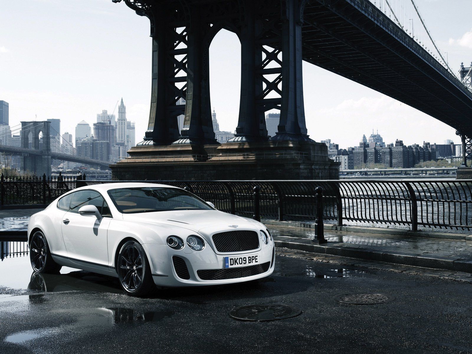 Bentley Continental R Wallpapers