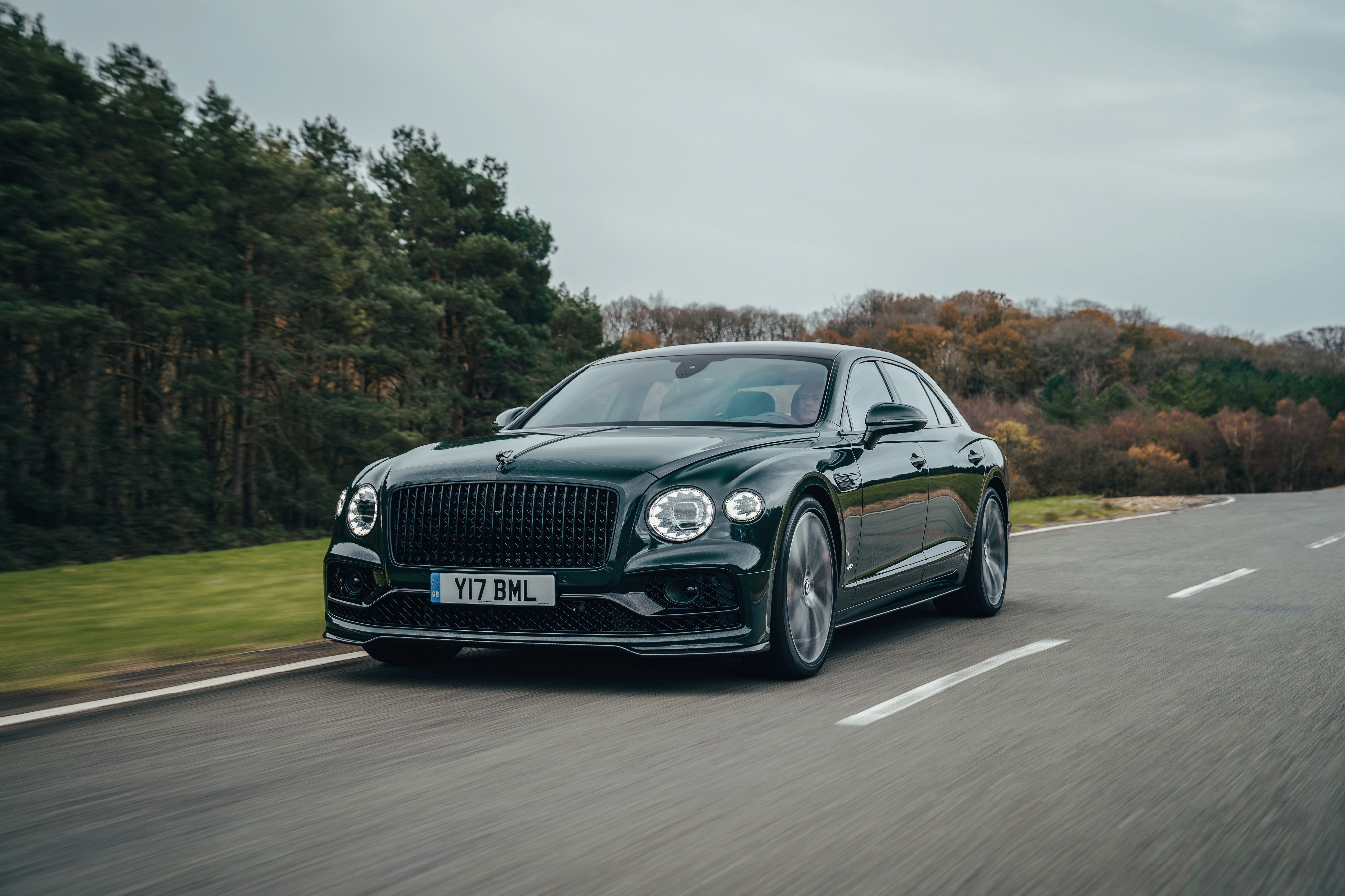 Bentley Flying Spur V8 Wallpapers