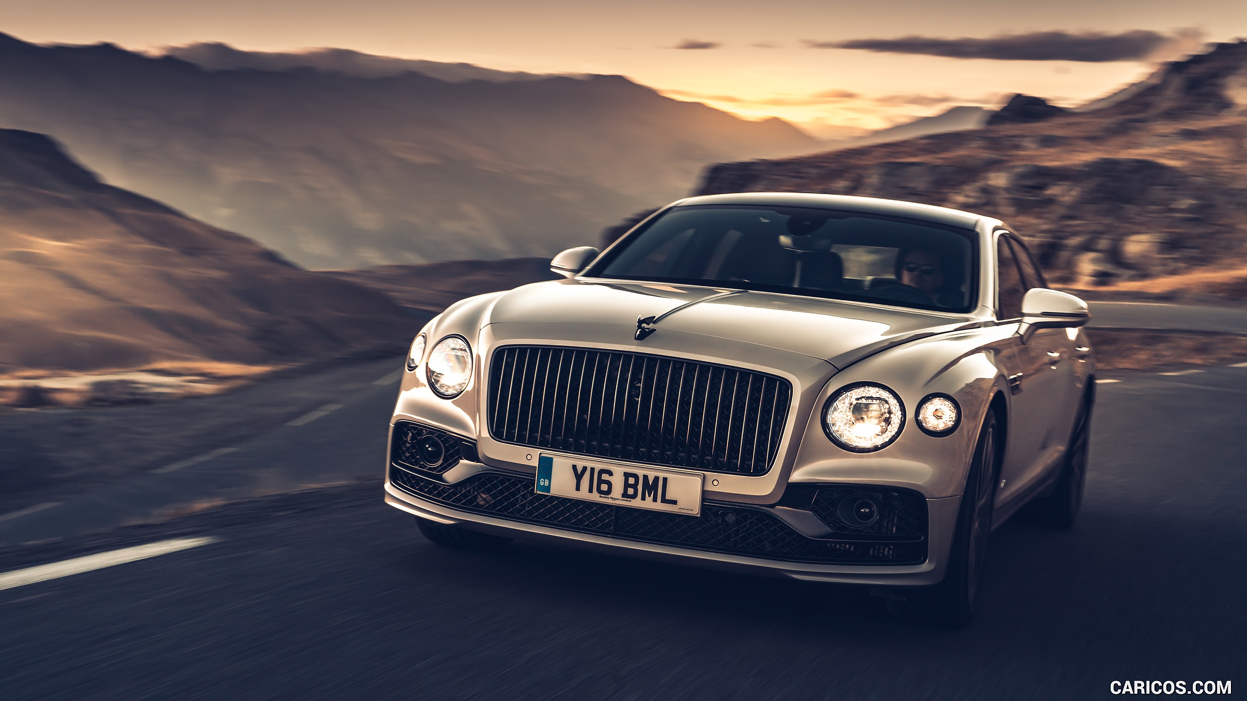 Bentley Flying Spur W12 S Wallpapers