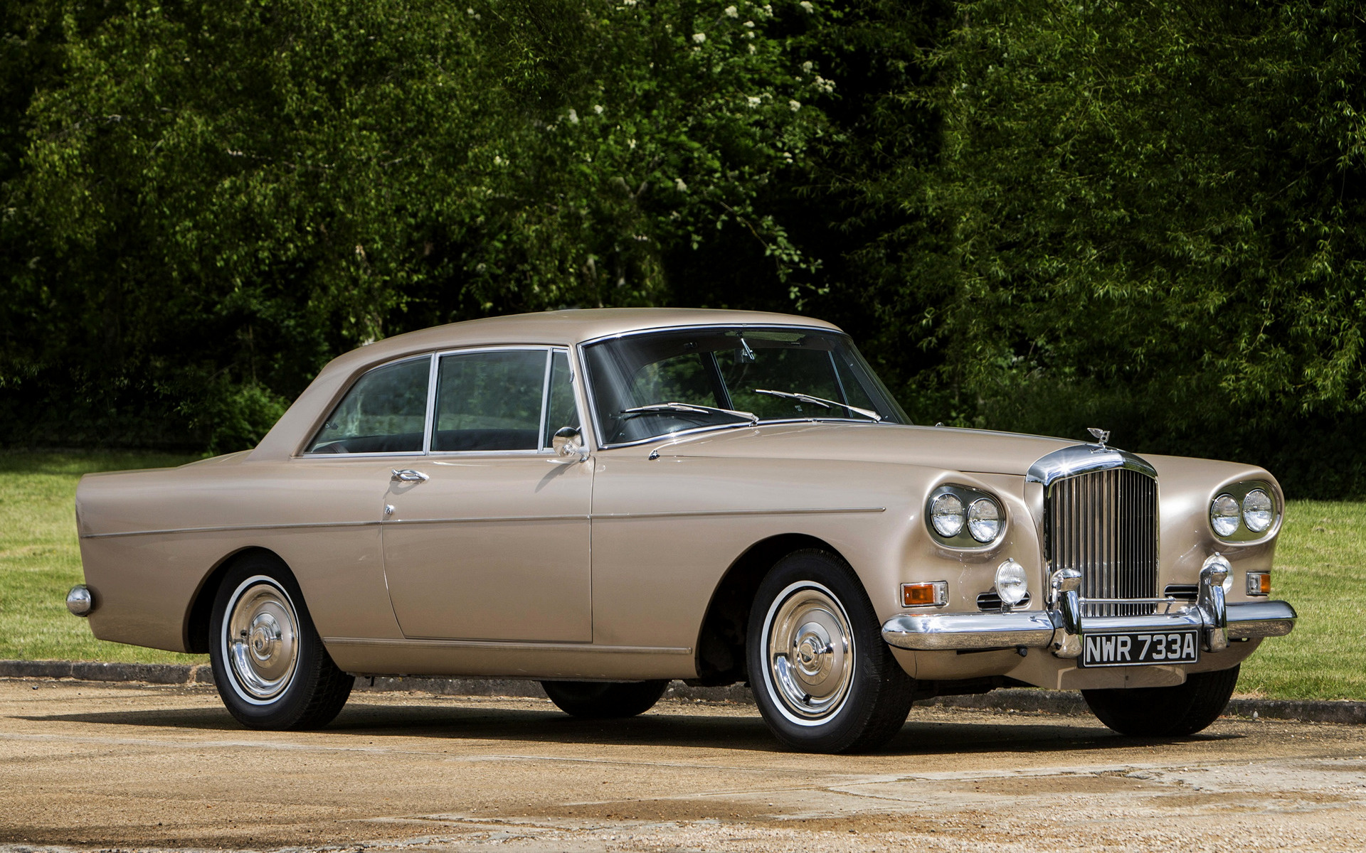 Г выпуска. Bentley s3 Continental. Бентли Континенталь 1965. Бентли Континенталь 1962. 1965 Bentley Continental s3.