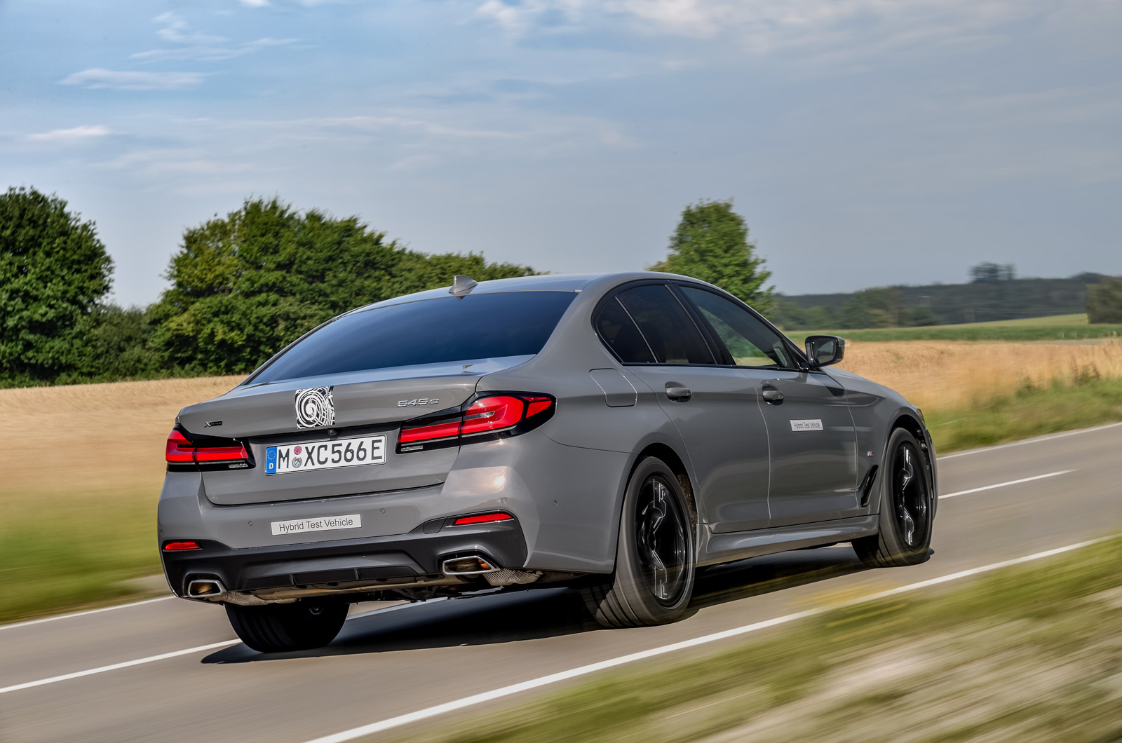 Bmw 545E Plug-In Hybrid M Sport Wallpapers