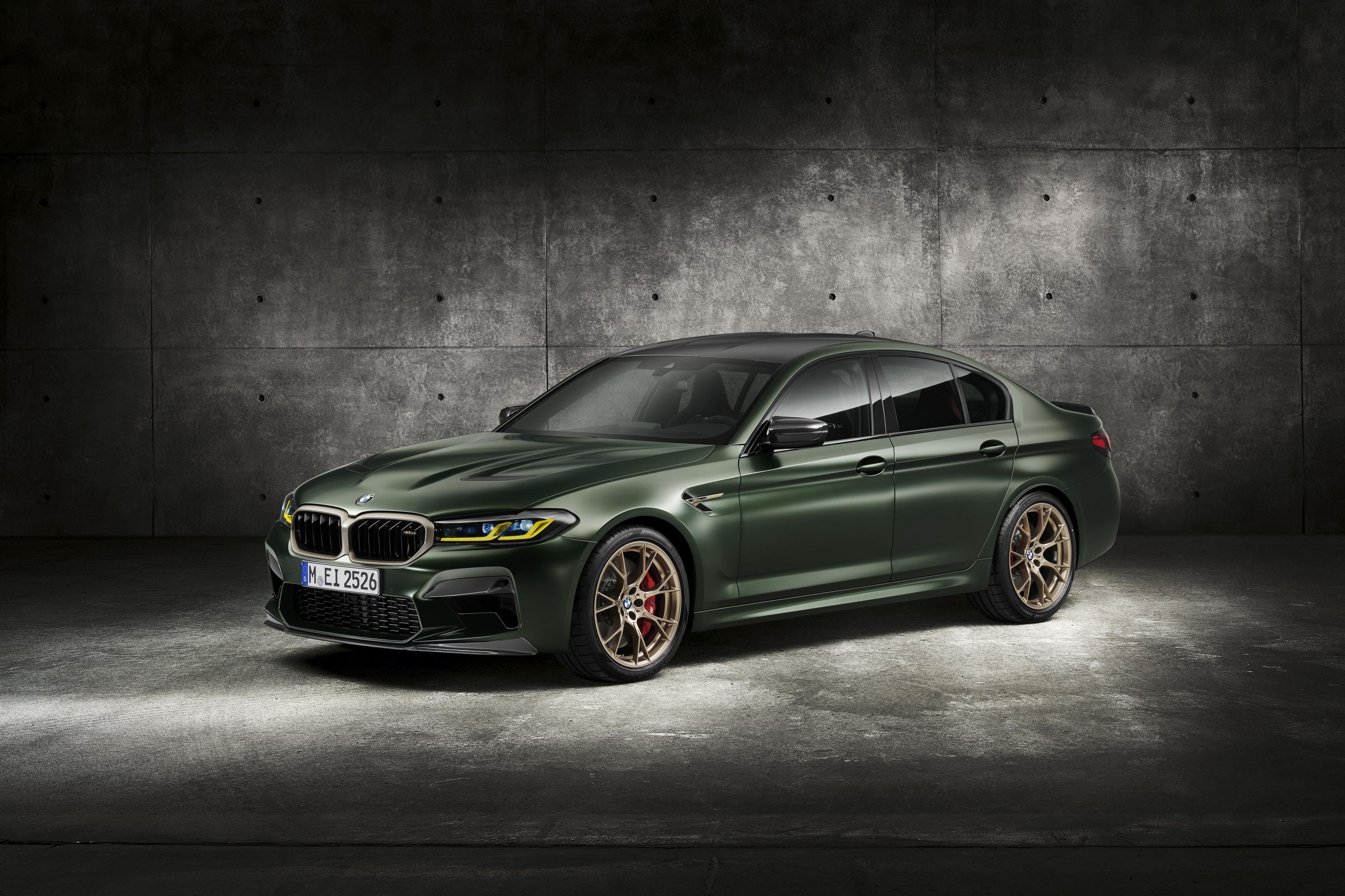 Bmw 545E Plug-In Hybrid M Sport Wallpapers