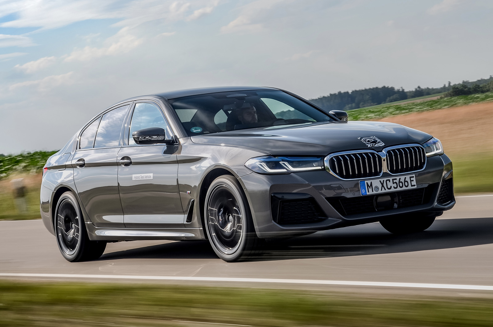 Bmw 545E Plug-In Hybrid M Sport Wallpapers