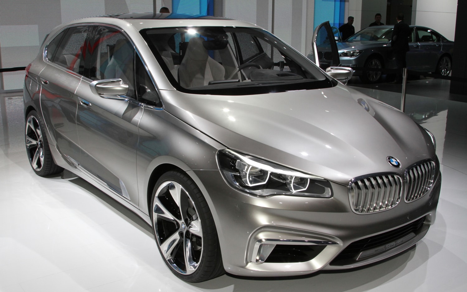 Bmw Concept Active Tourer Wallpapers