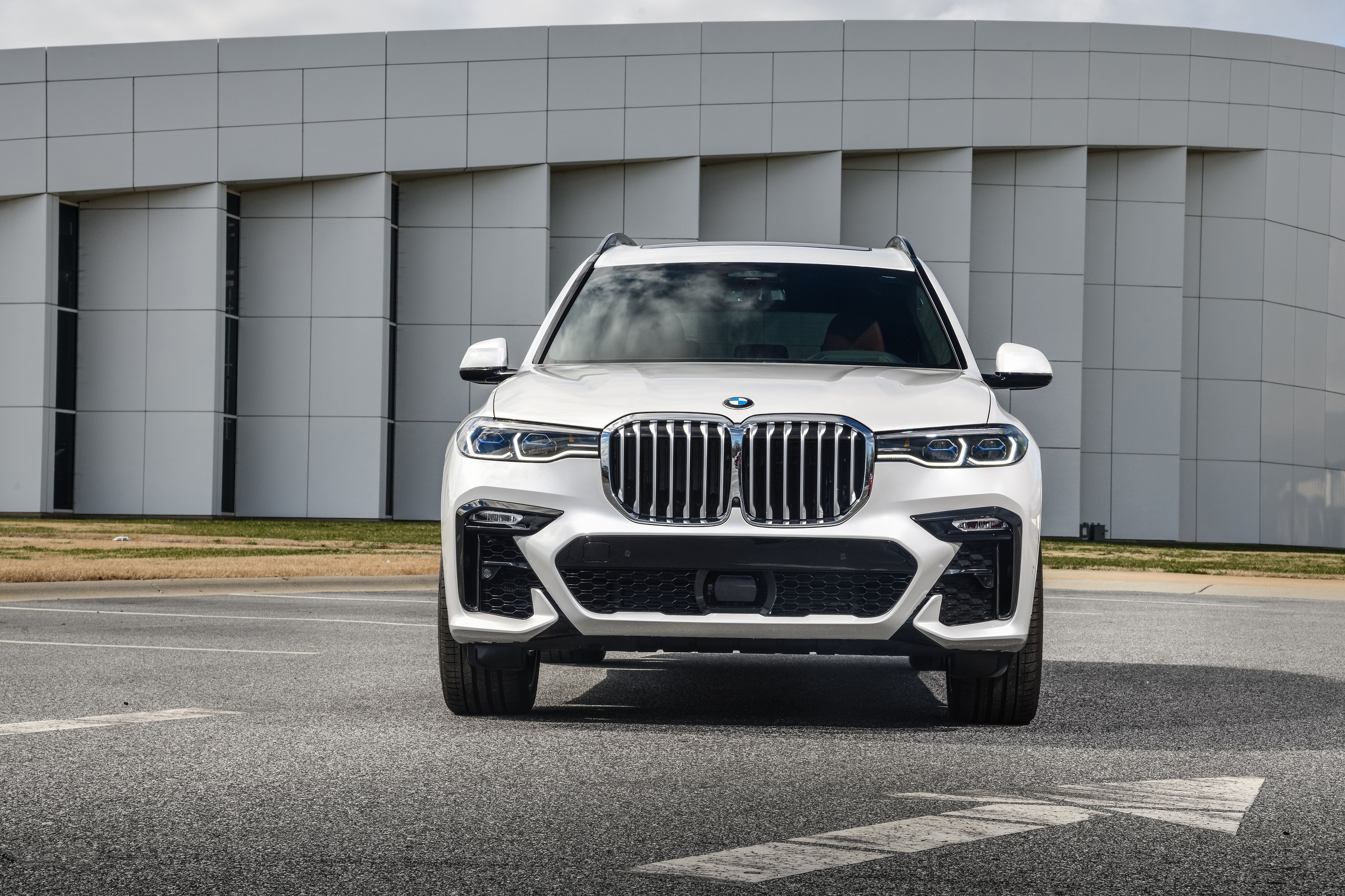 Bmw X7 Wallpapers