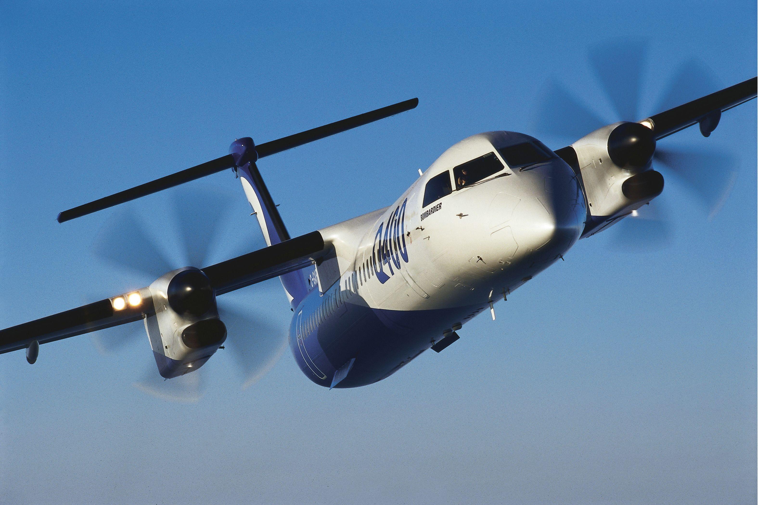 Bombardier Dash 8 Wallpapers