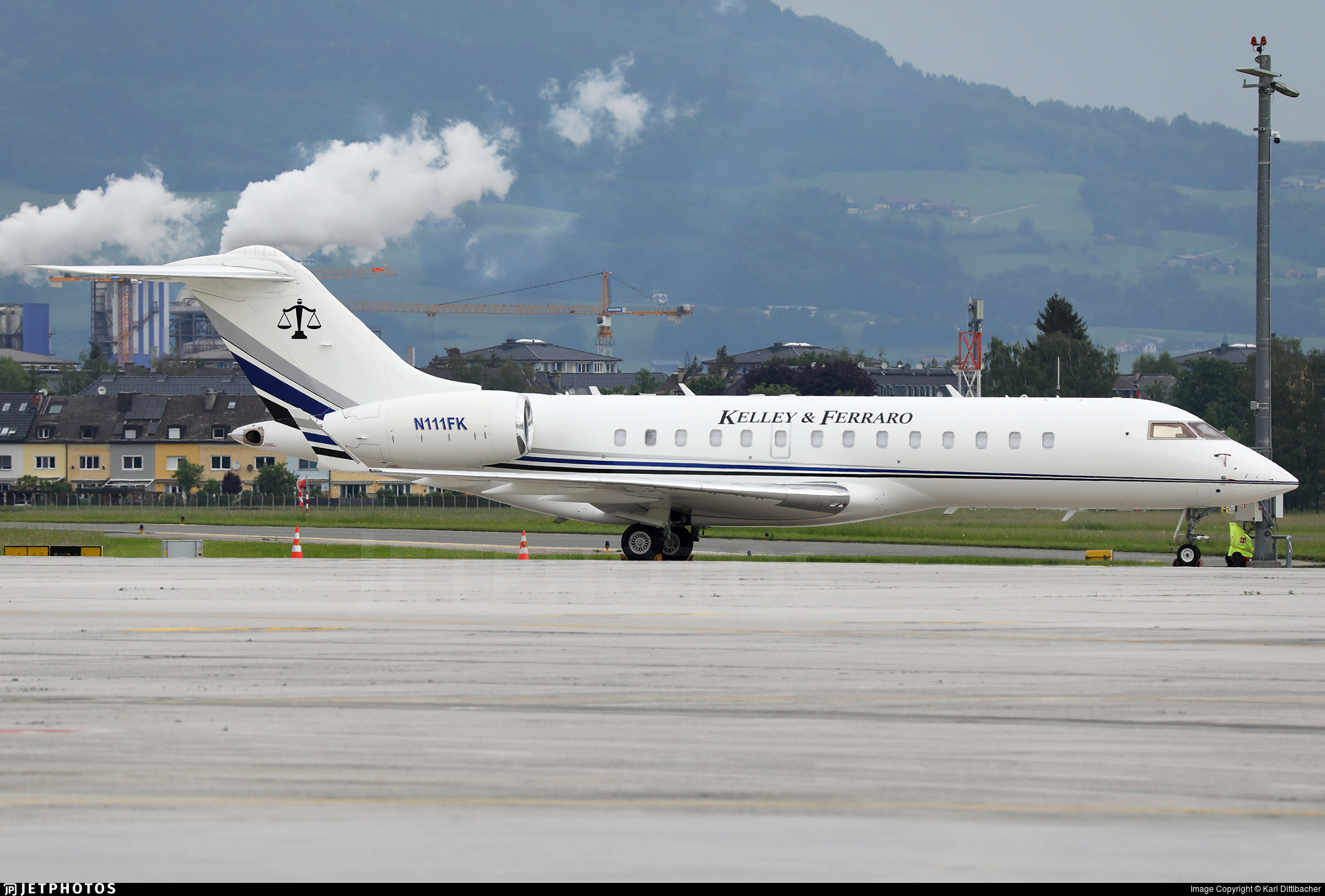 Bombardier Global Express Wallpapers