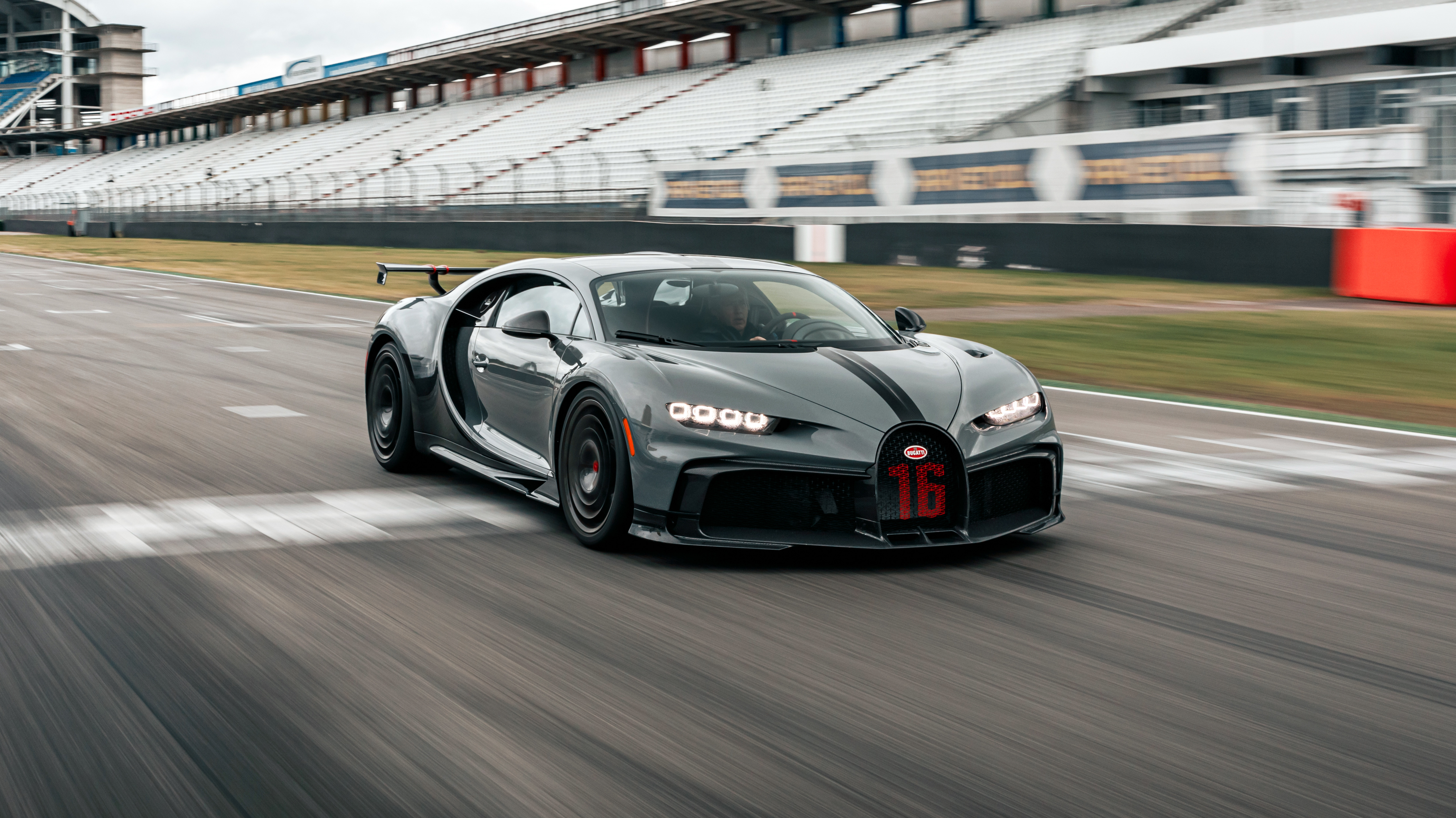 Bugatti Chiron Pur Sport Wallpapers