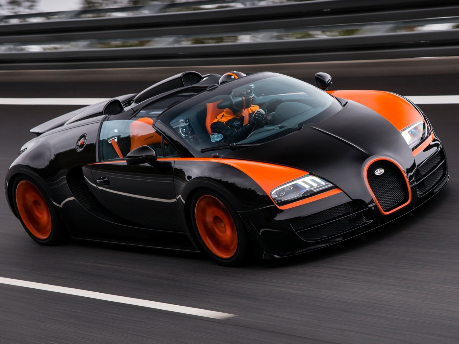 Bugatti Veyron 16-4 Grand Sport Wallpapers