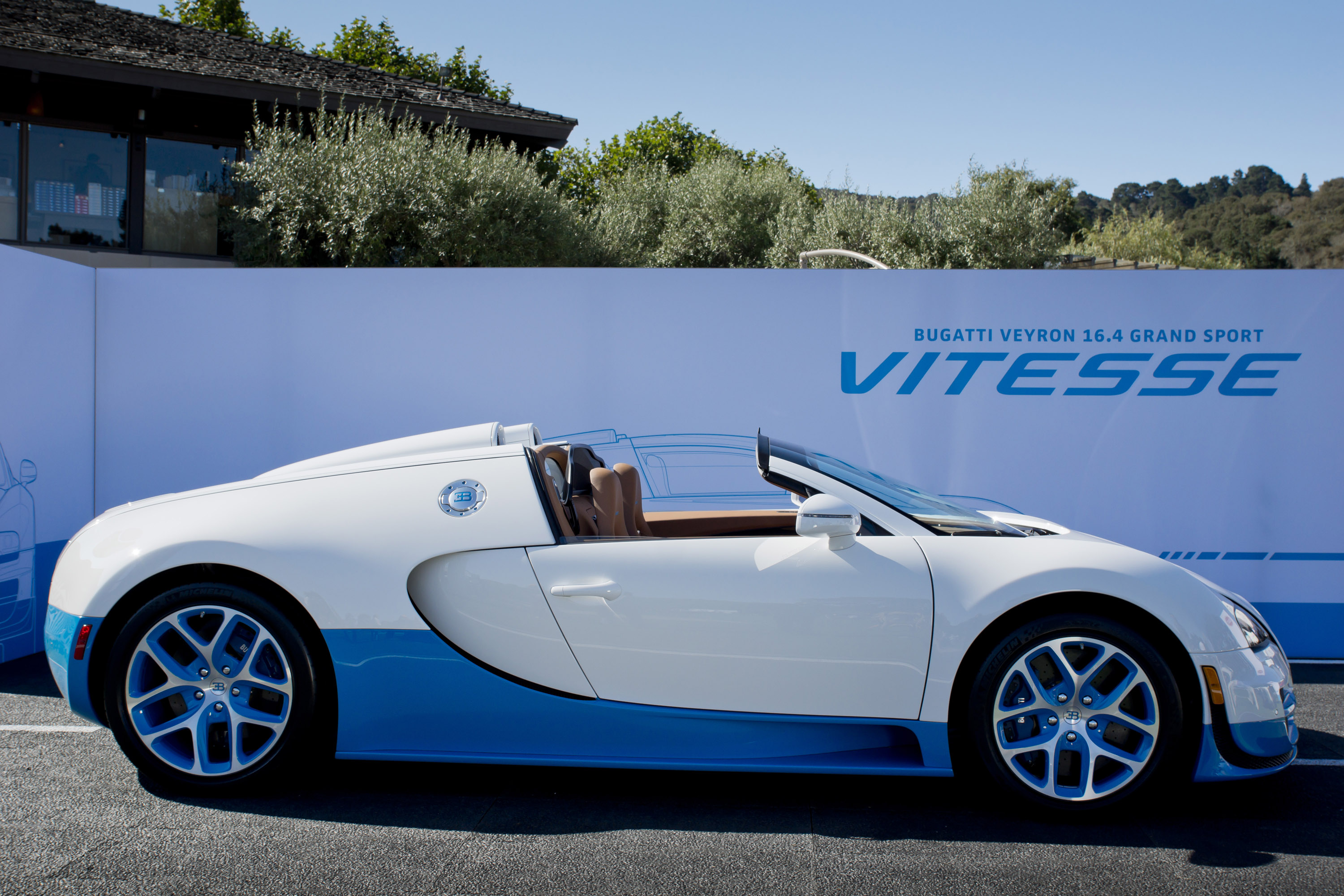 Bugatti Veyron 16-4 Grand Sport Wallpapers