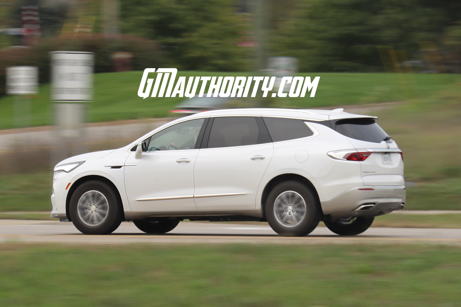 Buick Enclave Wallpapers