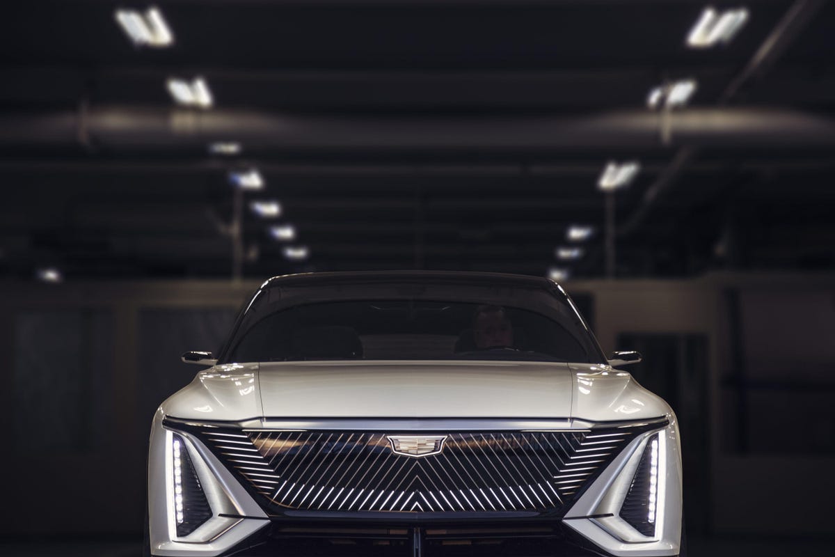 Cadillac Automobile Wallpapers