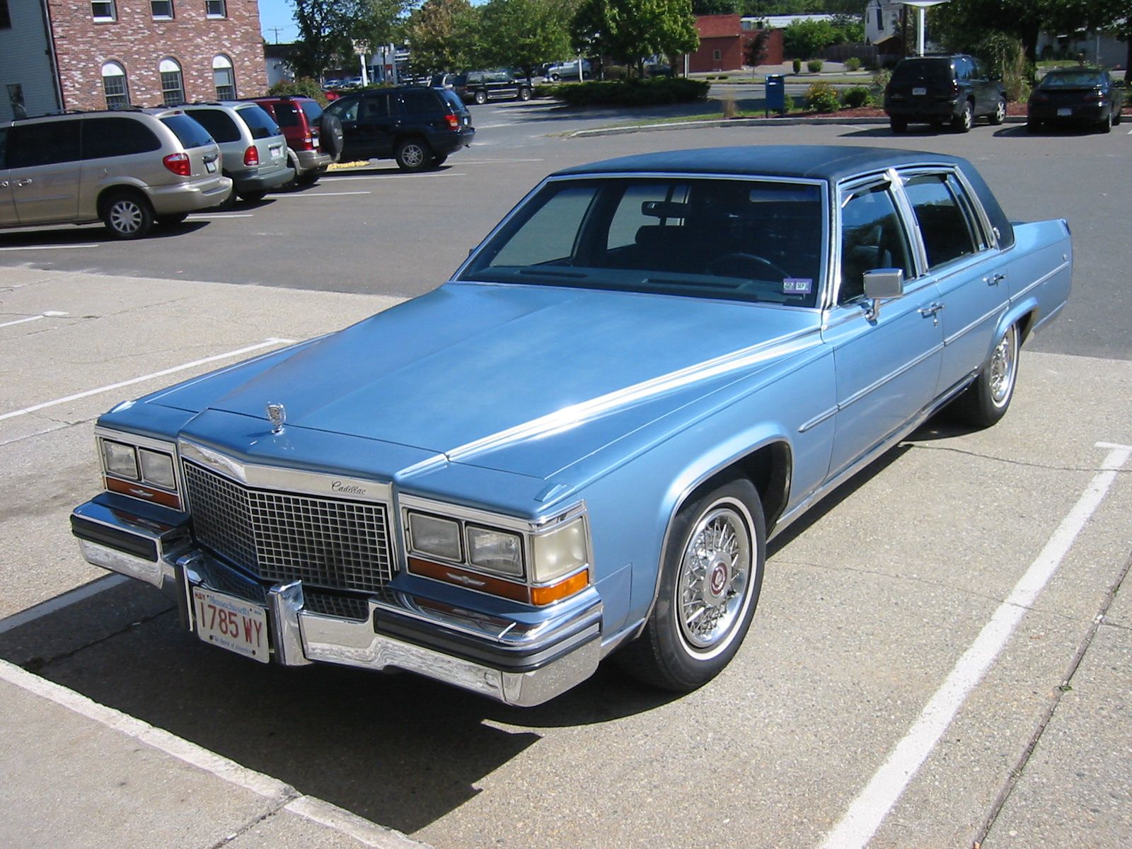 Cadillac Fleetwood Wallpapers