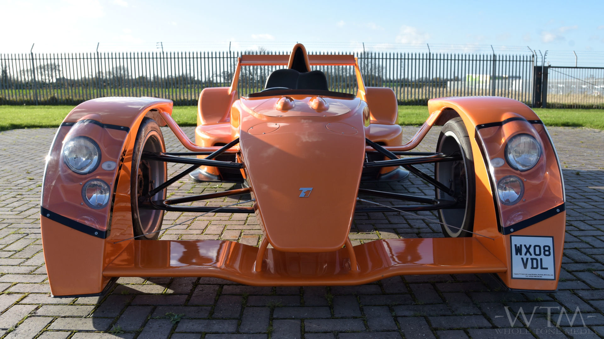 Caparo T1 Wallpapers