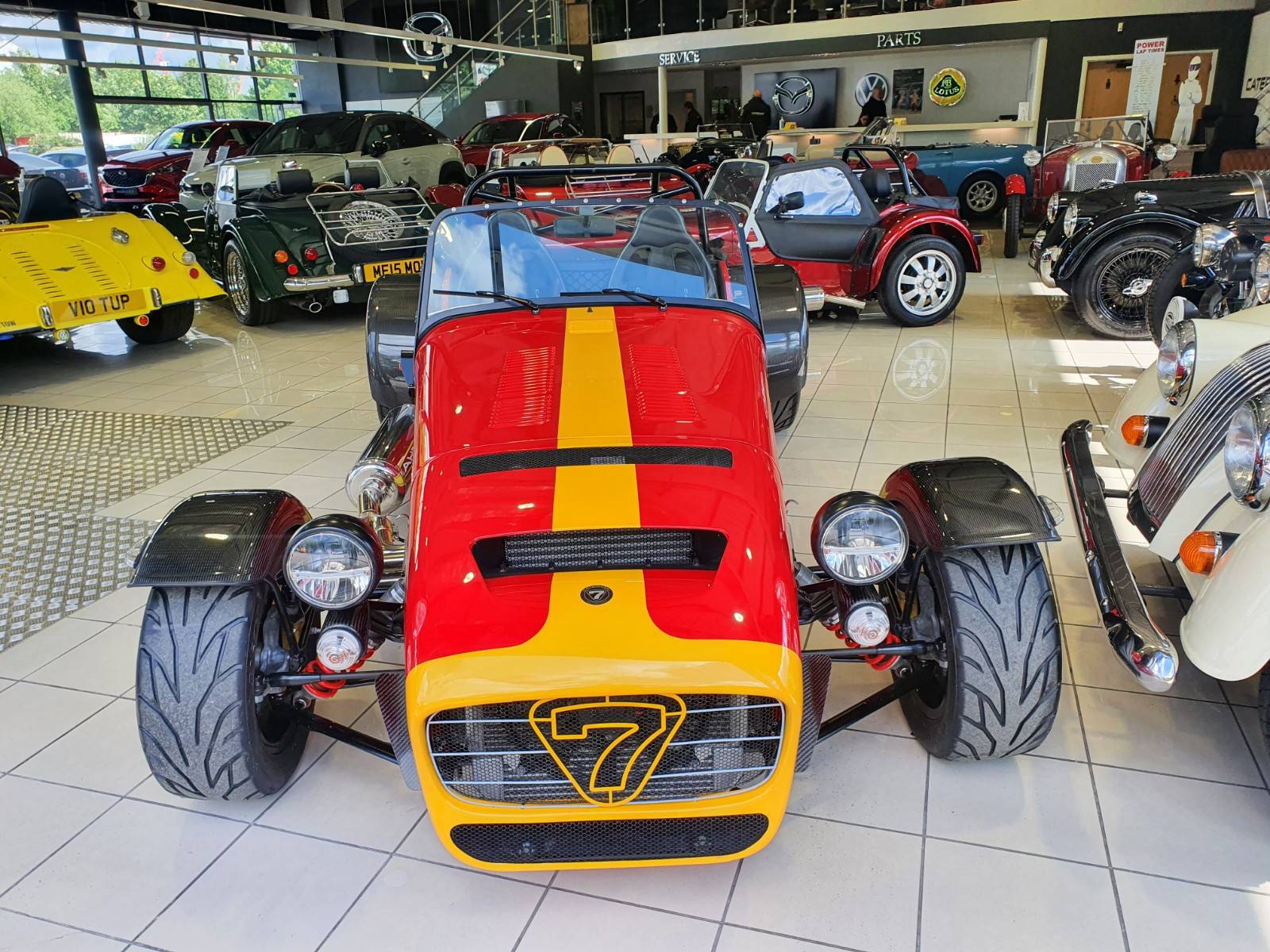 Caterham Seven 620 R Wallpapers