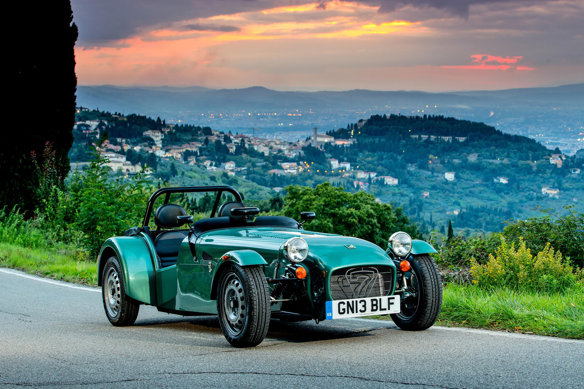 Caterham Seven Sprint Wallpapers