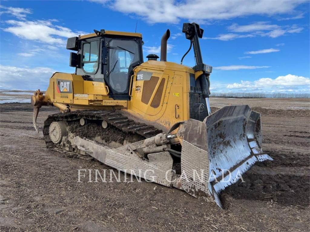 Caterpillar D7E Bulldozer Wallpapers