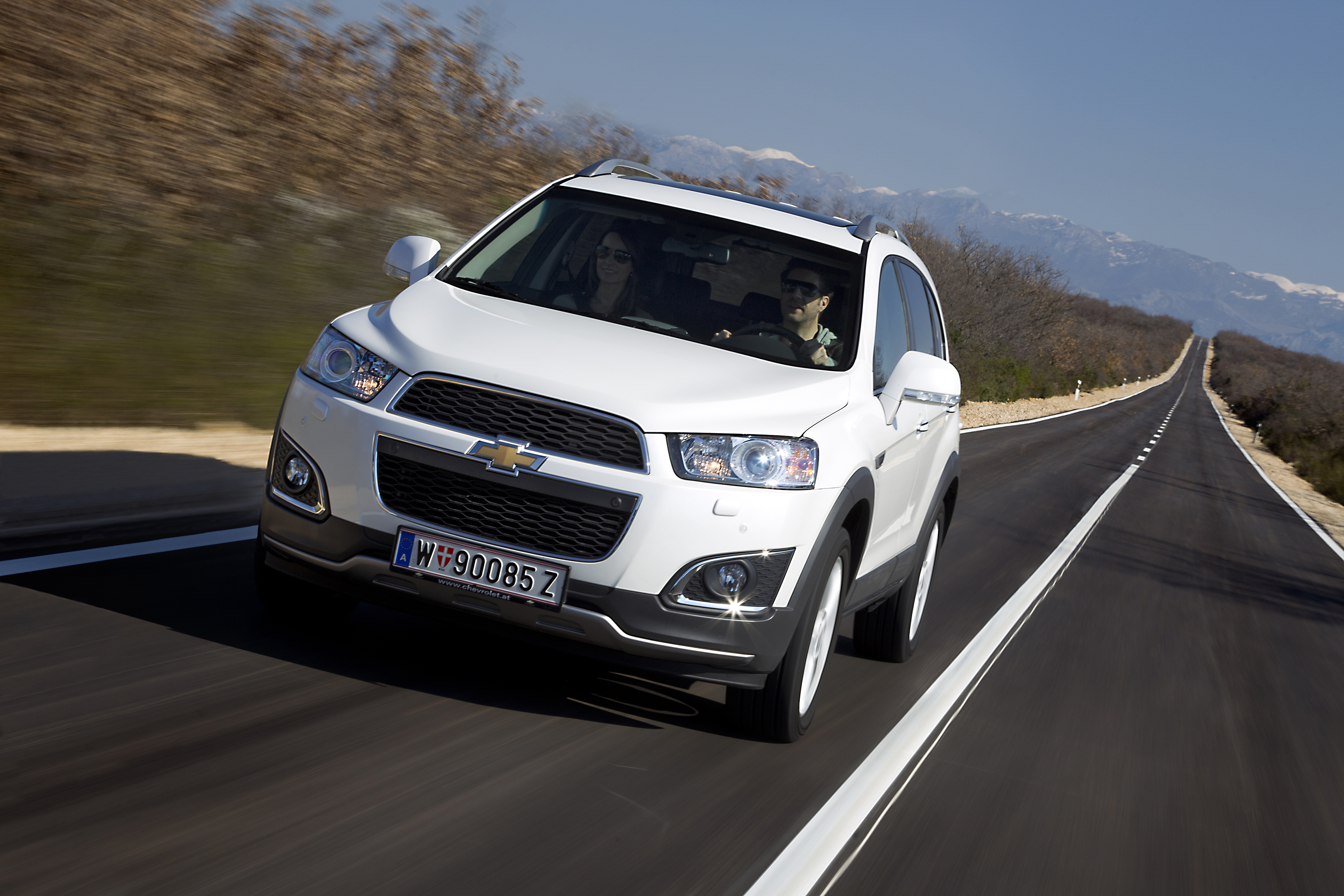 Chevrolet Captiva Wallpapers