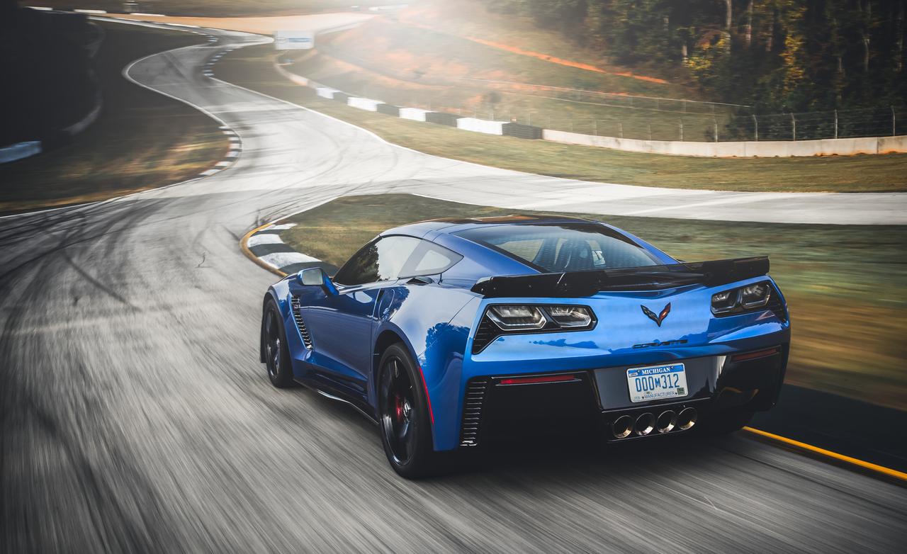 Chevrolet Corvette (C7) Wallpapers