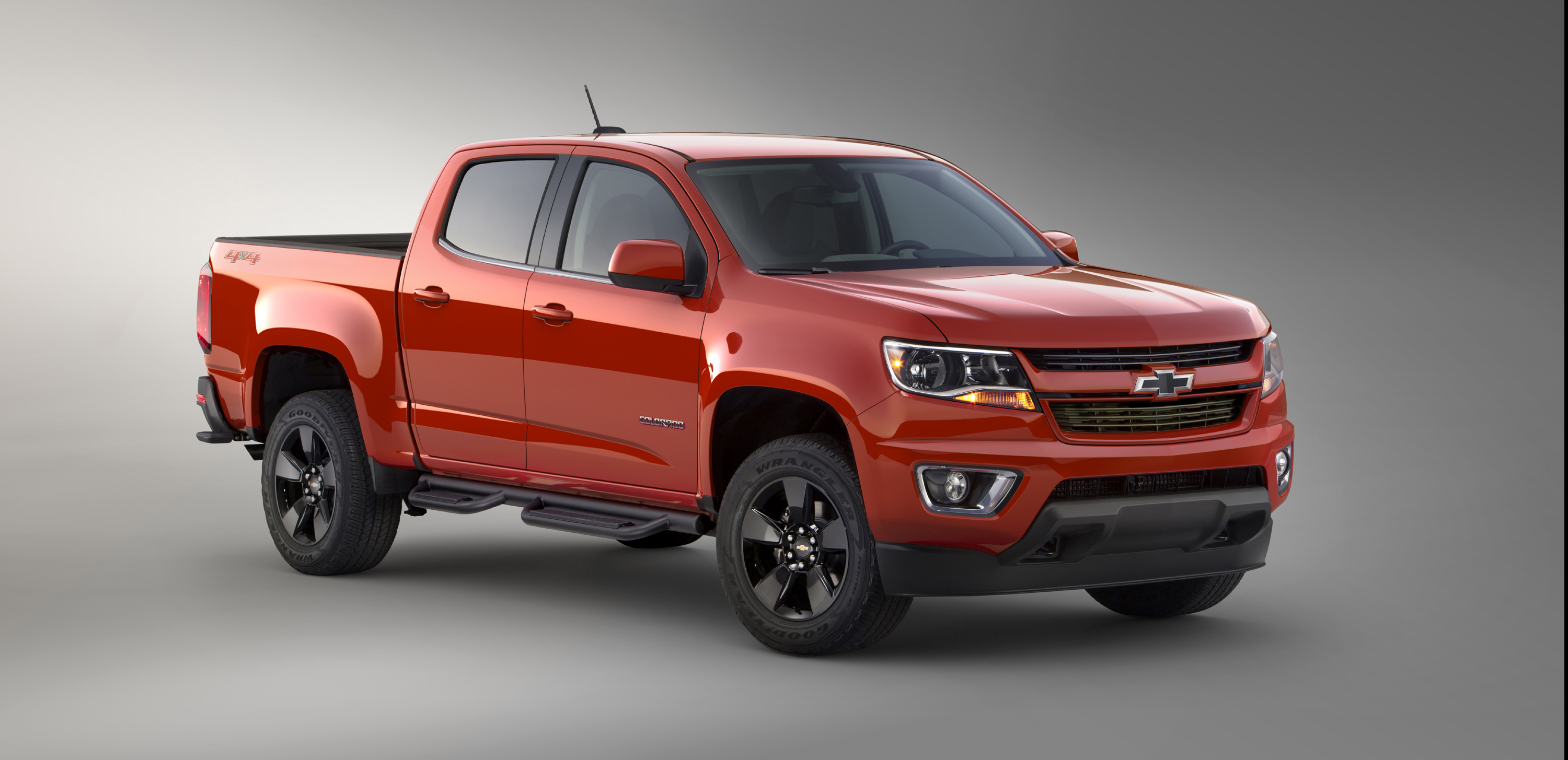 Chevrolet Silverado And Chevrolet Colorado Z71 Wallpapers