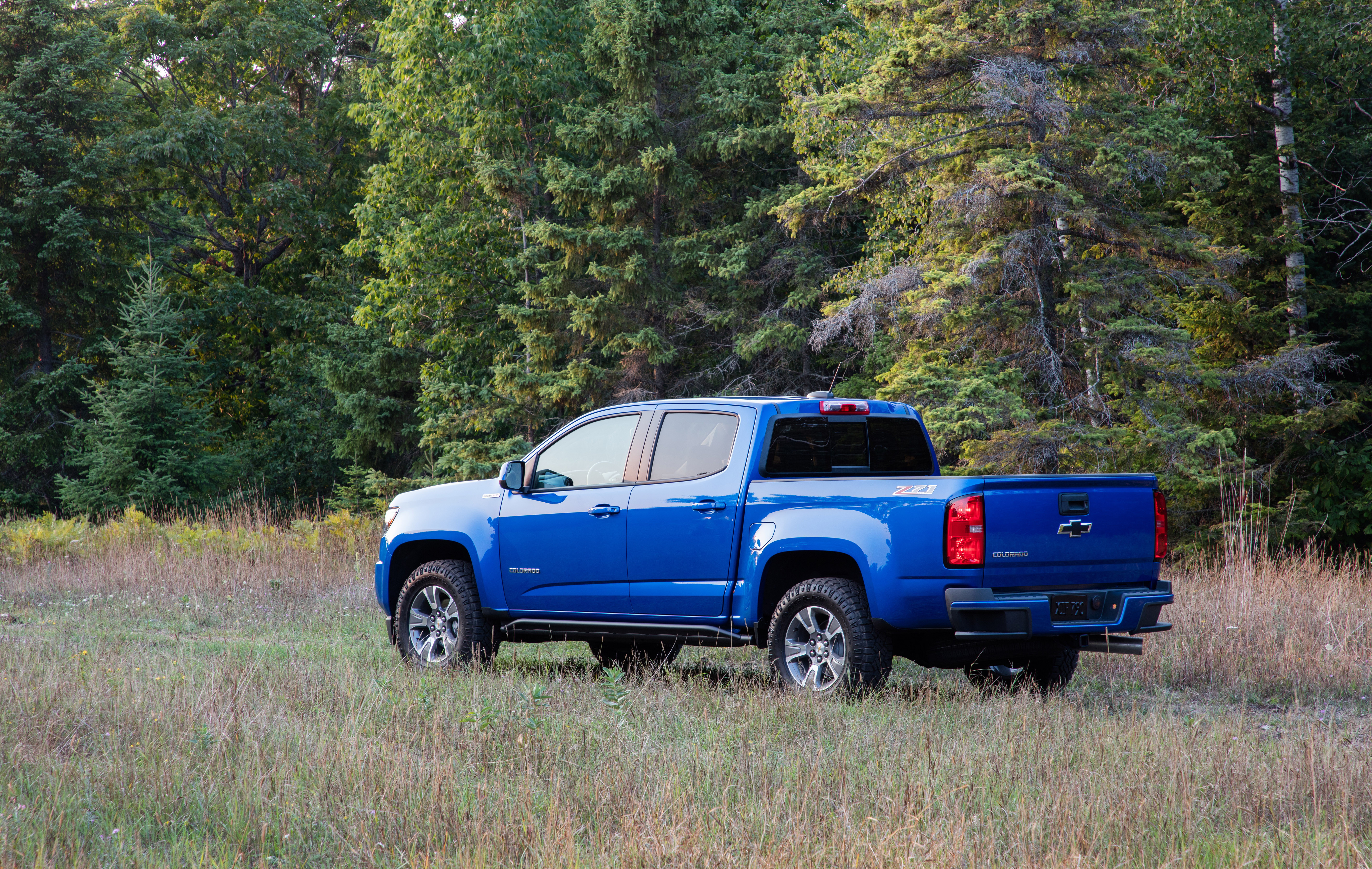 Chevrolet Silverado And Chevrolet Colorado Z71 Wallpapers