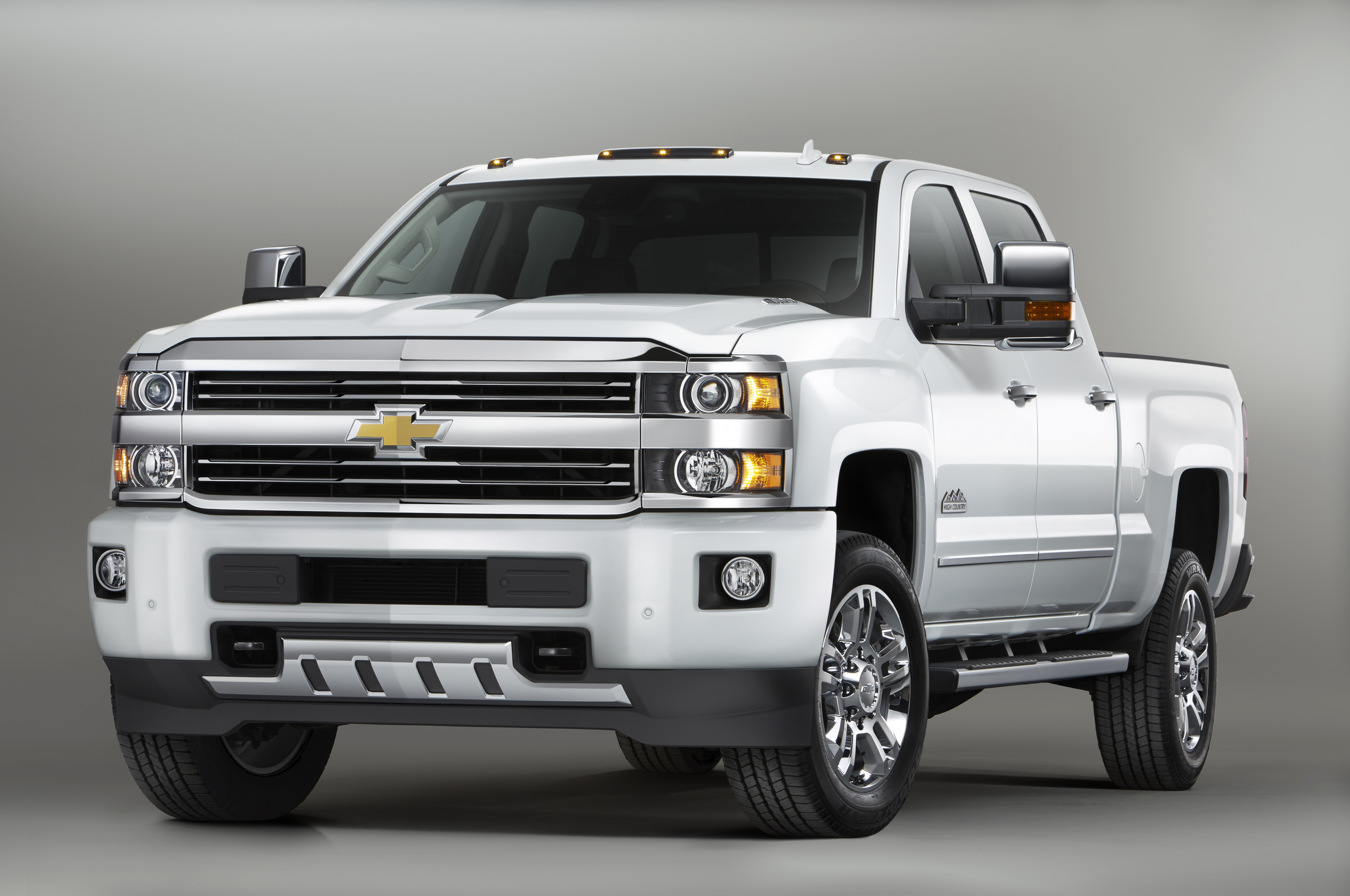 Chevrolet Silverado High Country Wallpapers