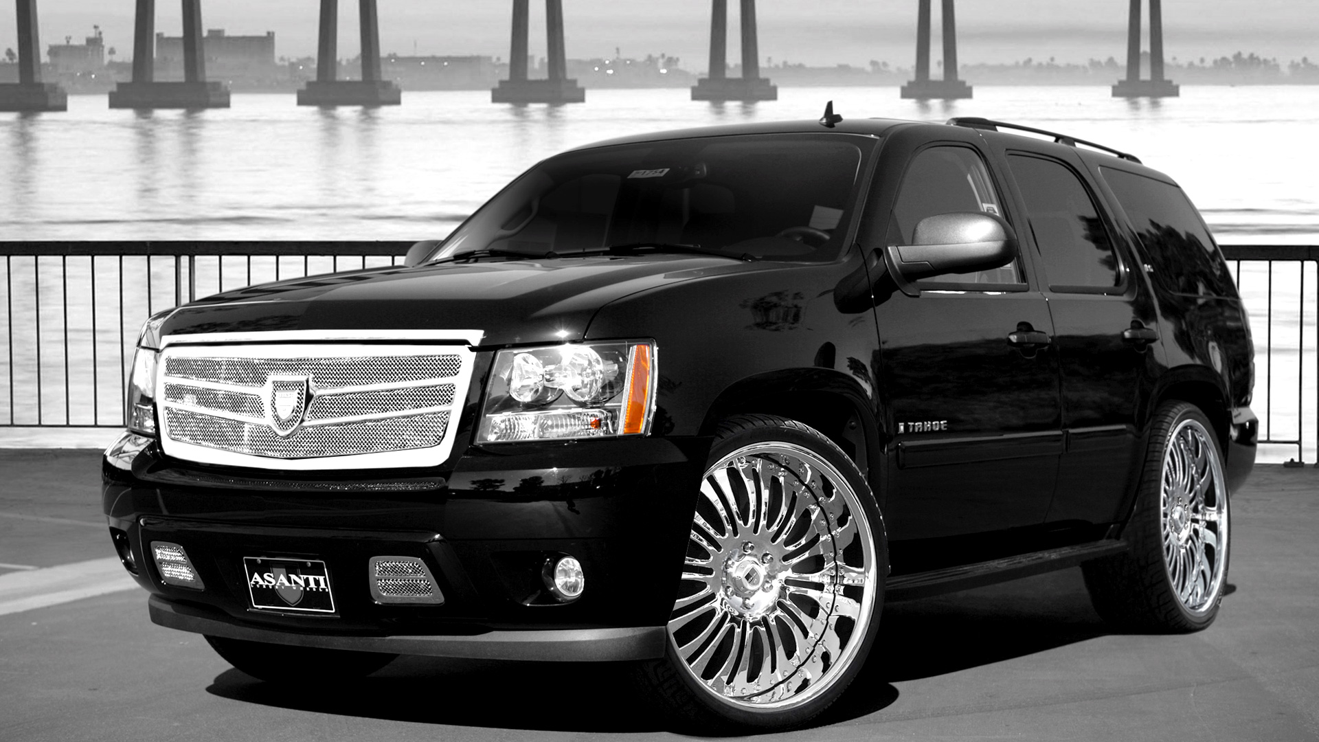 Chevrolet Tahoe Wallpapers