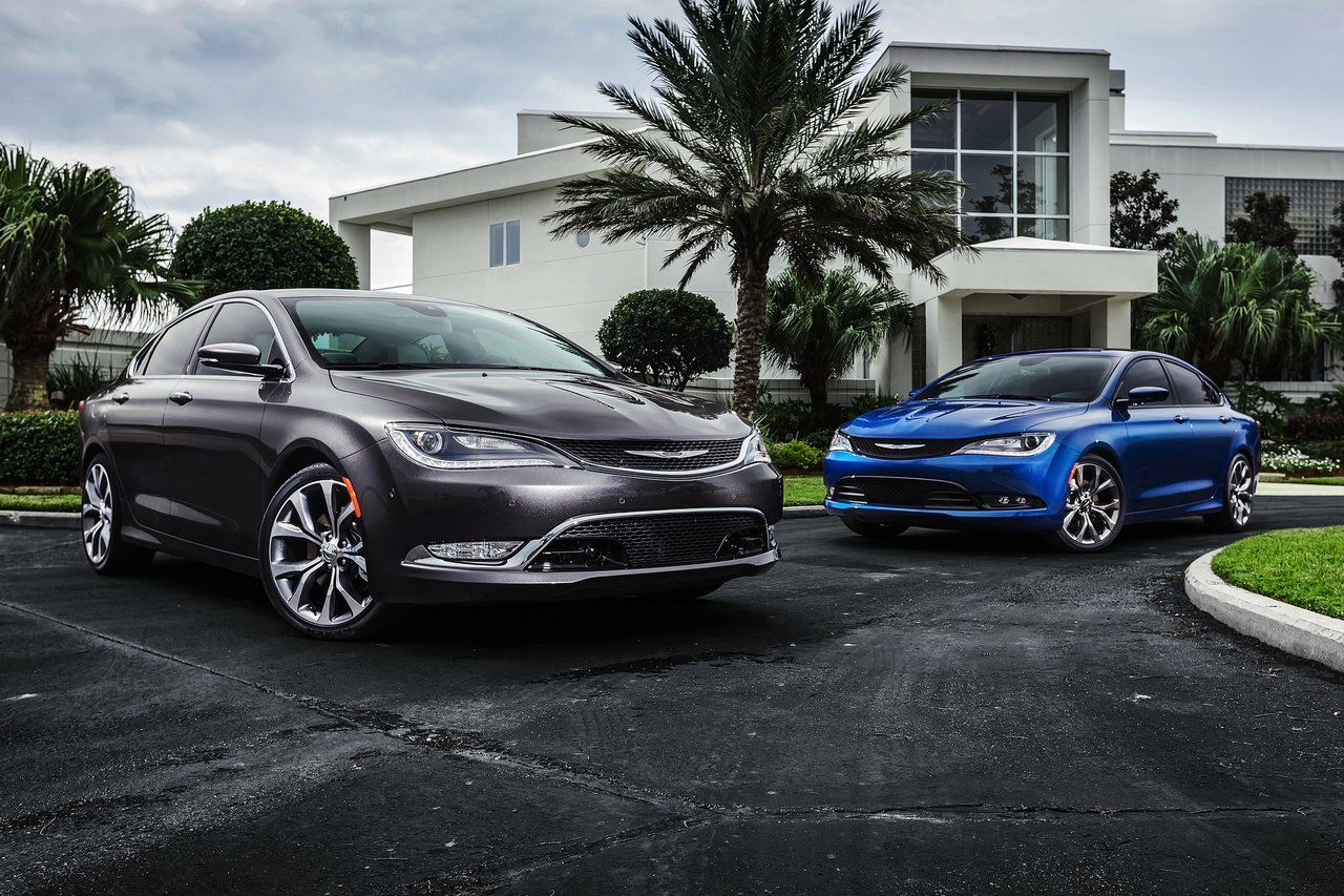 Chrysler 200 Wallpapers