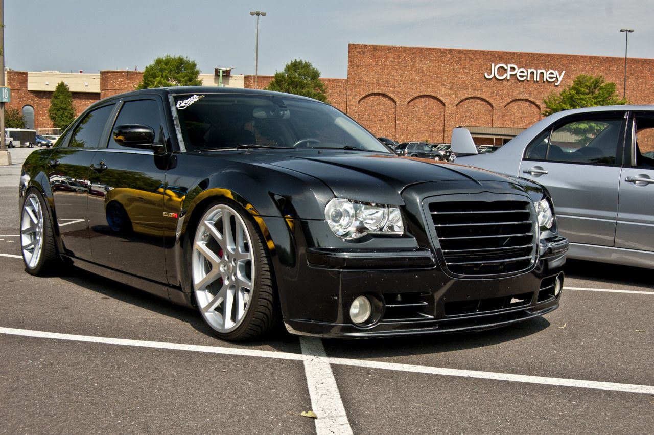 Chrysler 300C Srt8 Wallpapers