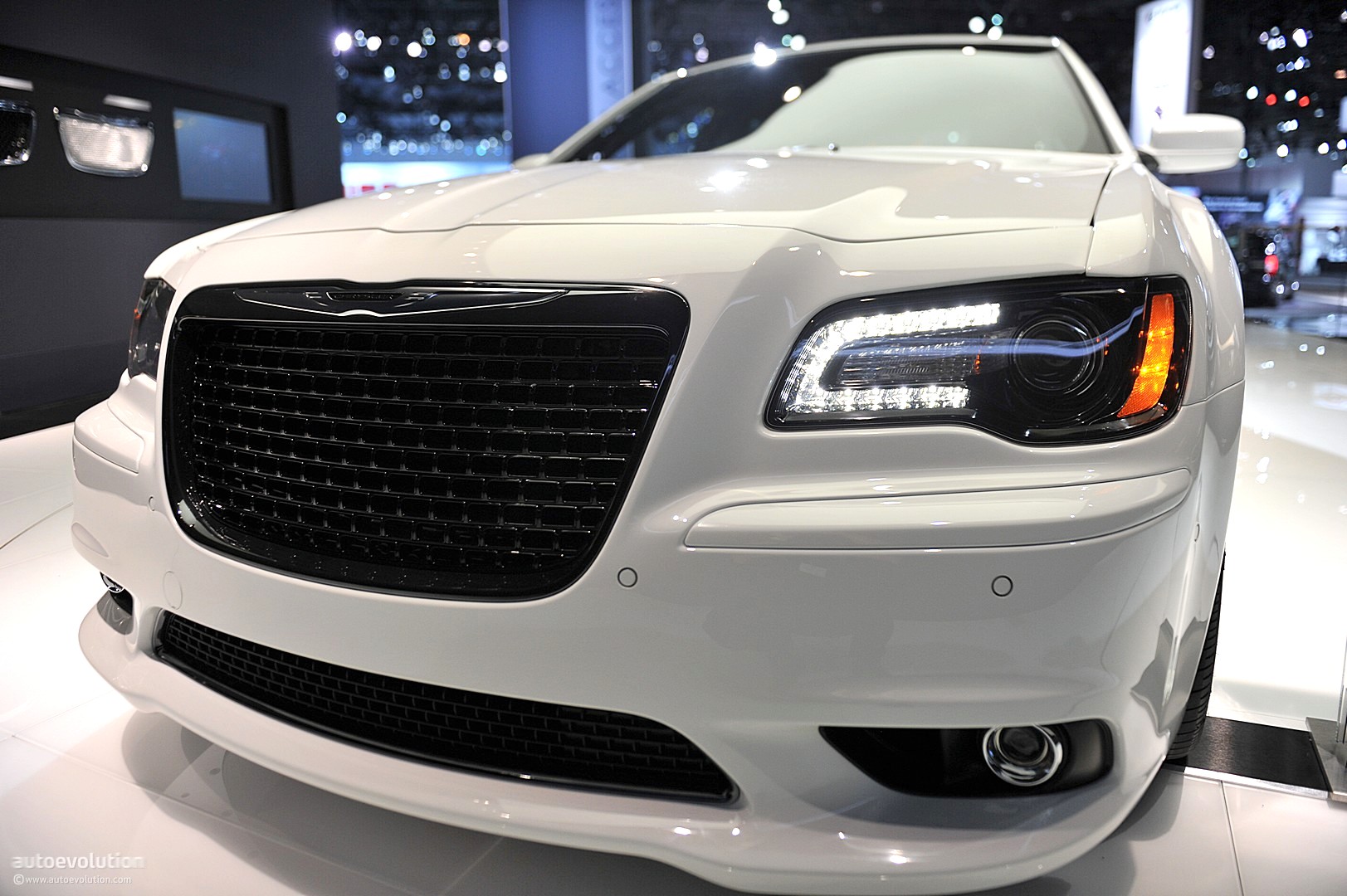 Chrysler 300C Srt8 Wallpapers