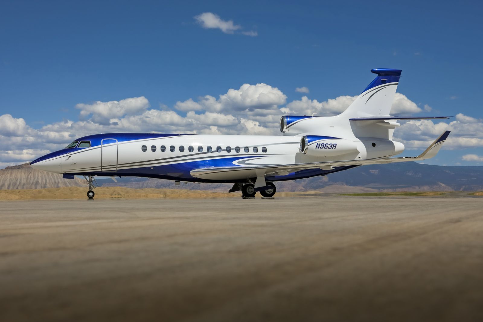 Dassault Falcon 7X Wallpapers