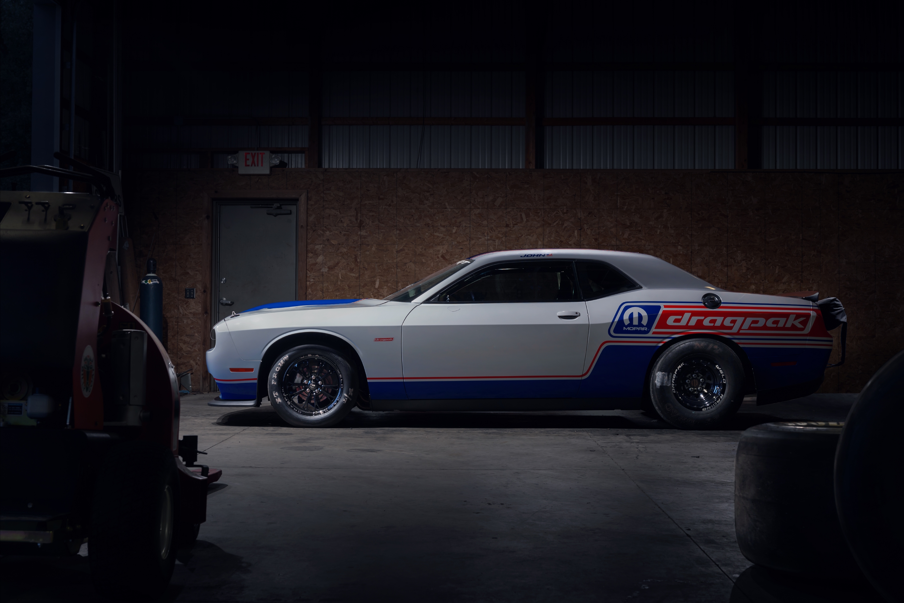 Dodge Challenger Mopar Drag Pak Wallpapers