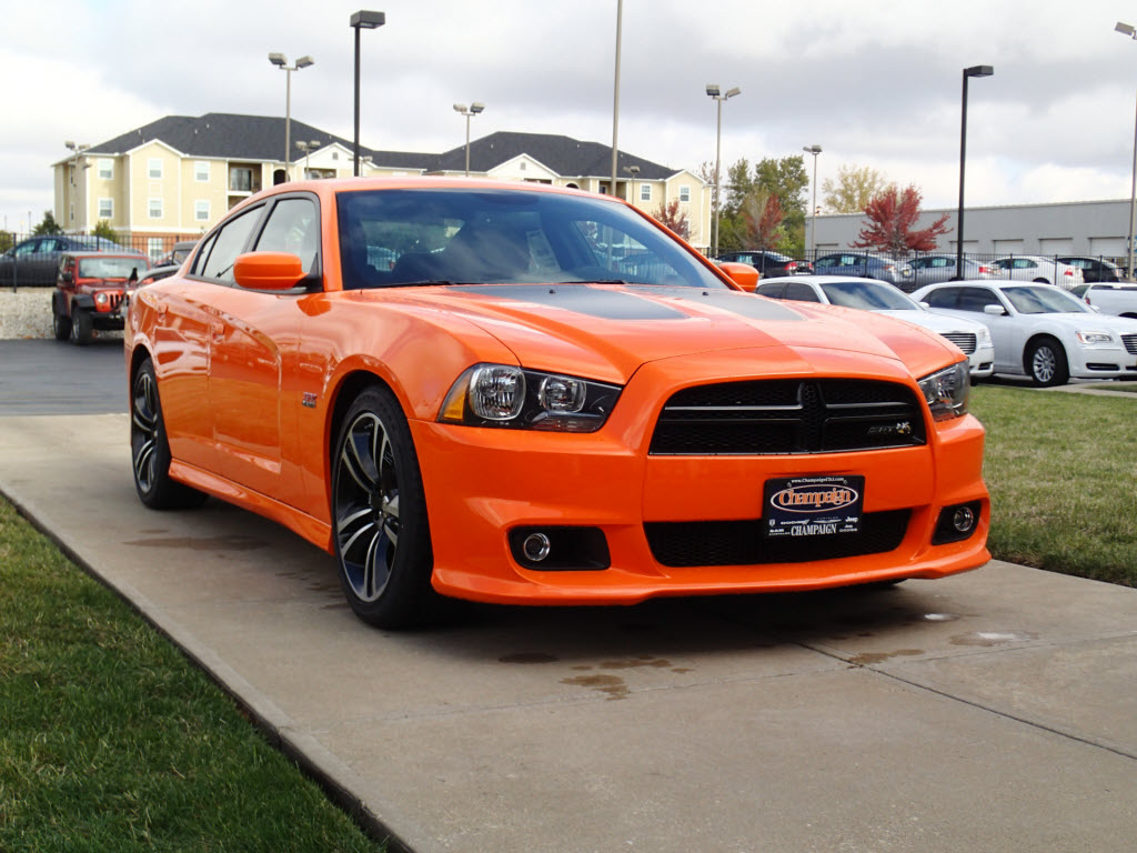 Dodge Charger Super Bee Wallpapers