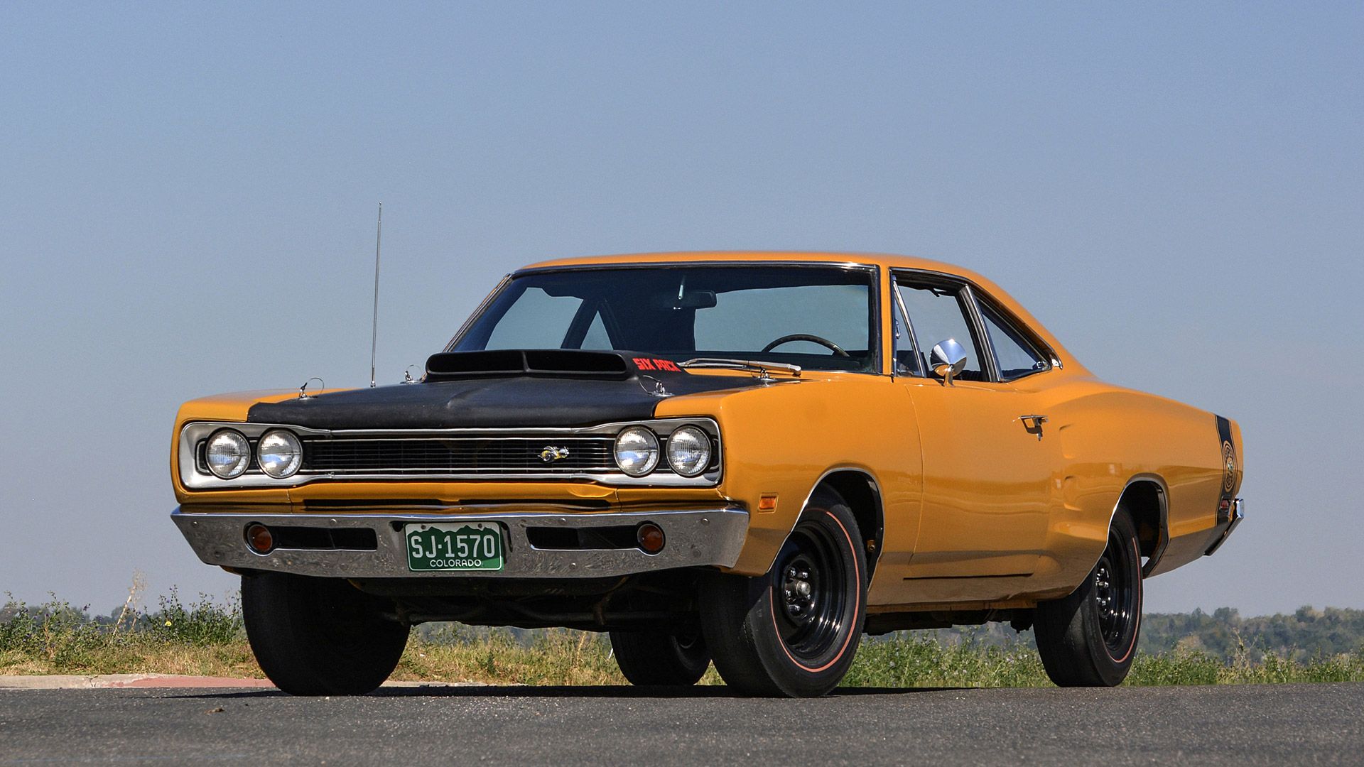 Dodge Charger Super Bee Wallpapers