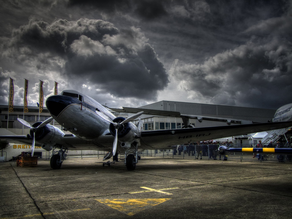 Douglas Dc-3 Wallpapers