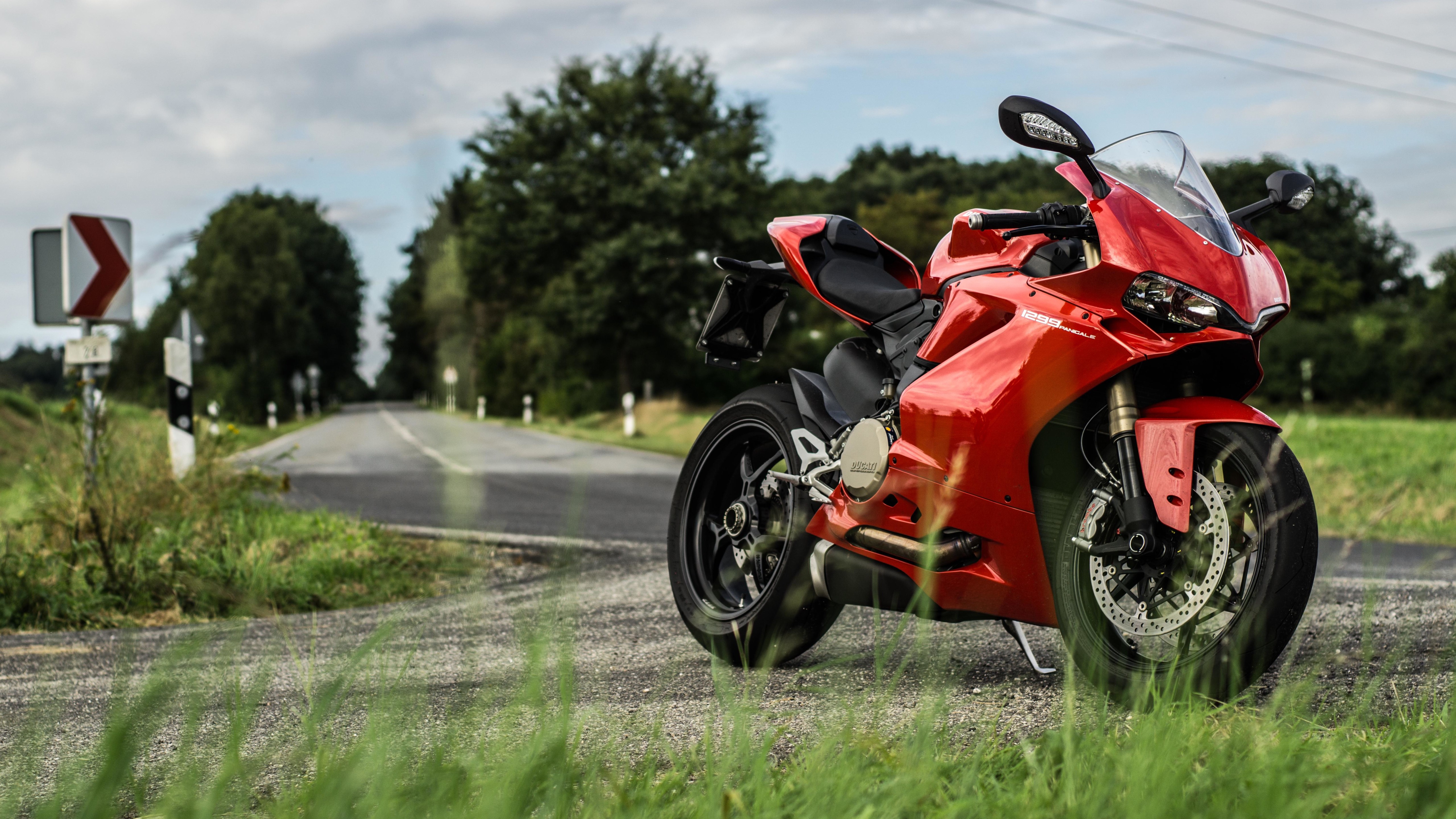 Ducati 1299 Panigale Wallpapers