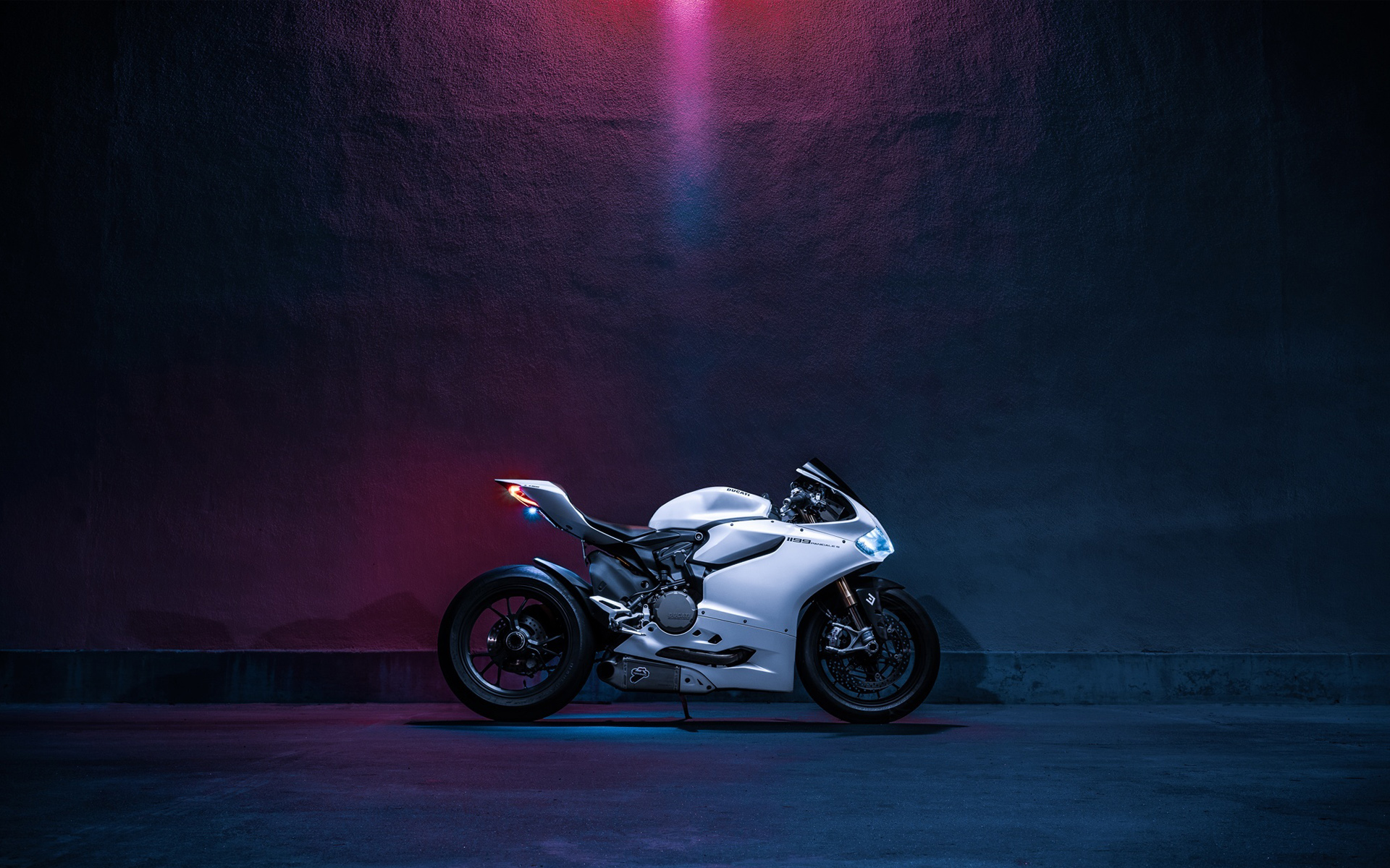 Ducati 1299 Panigale Wallpapers