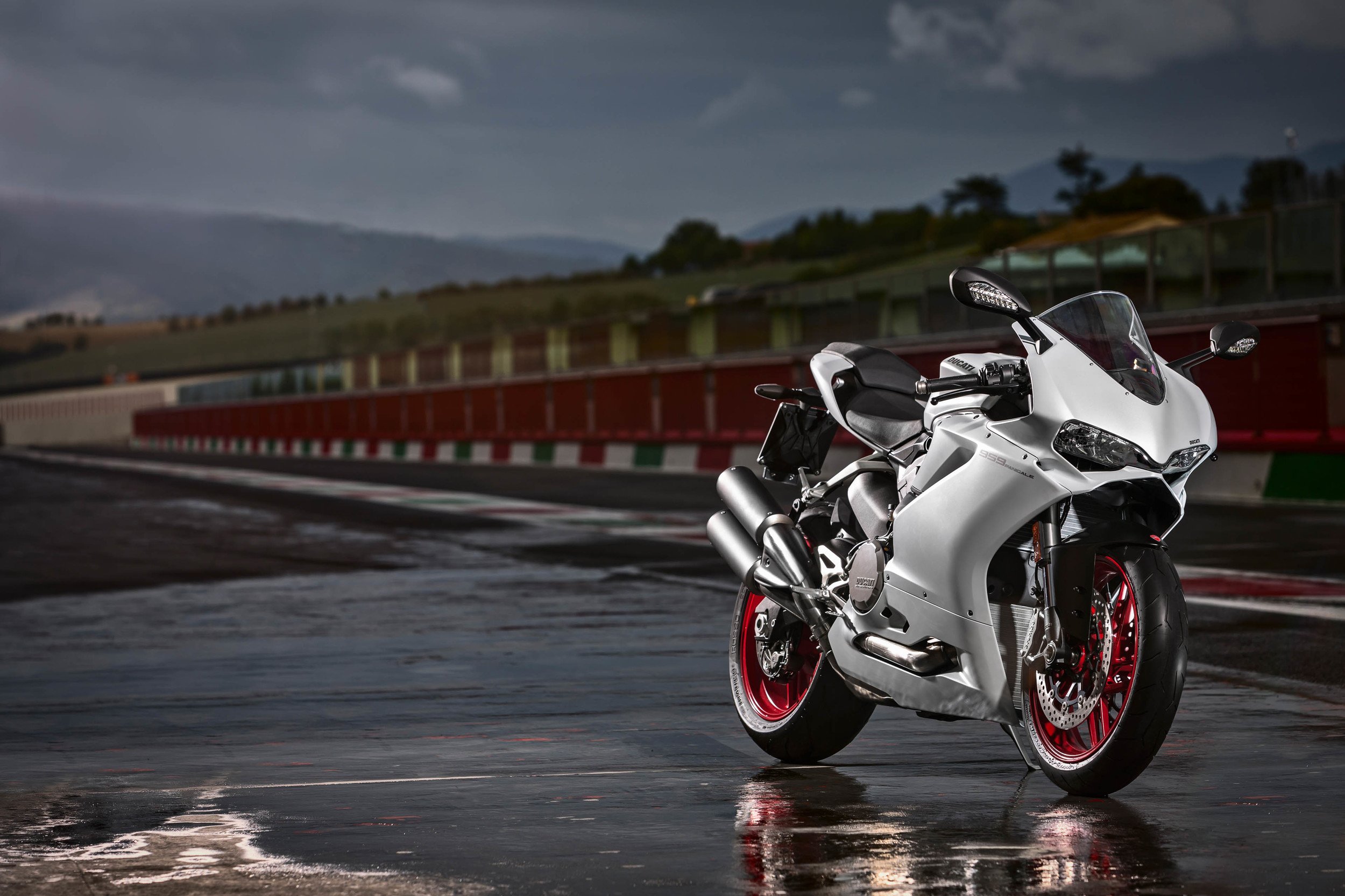 Ducati 1299 Panigale Wallpapers