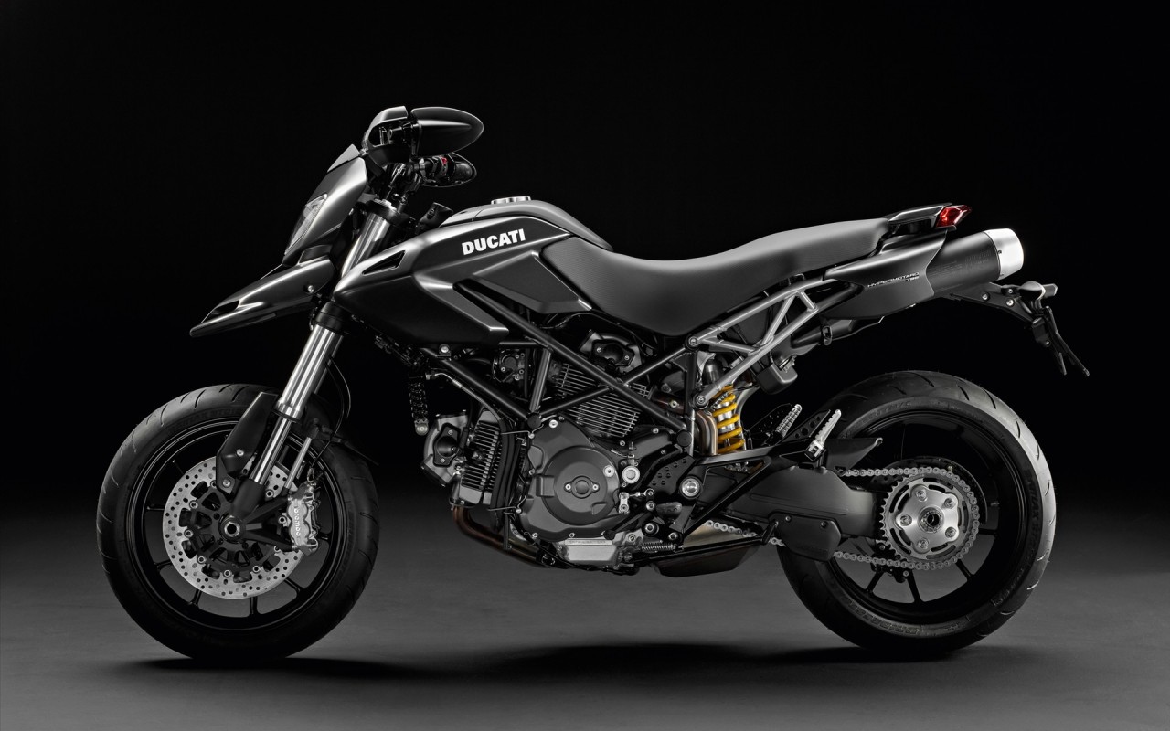 Ducati Hyperstrada Wallpapers