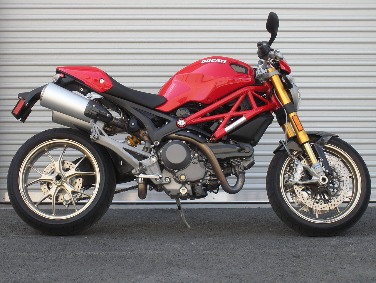 Ducati Monster 1100 Wallpapers