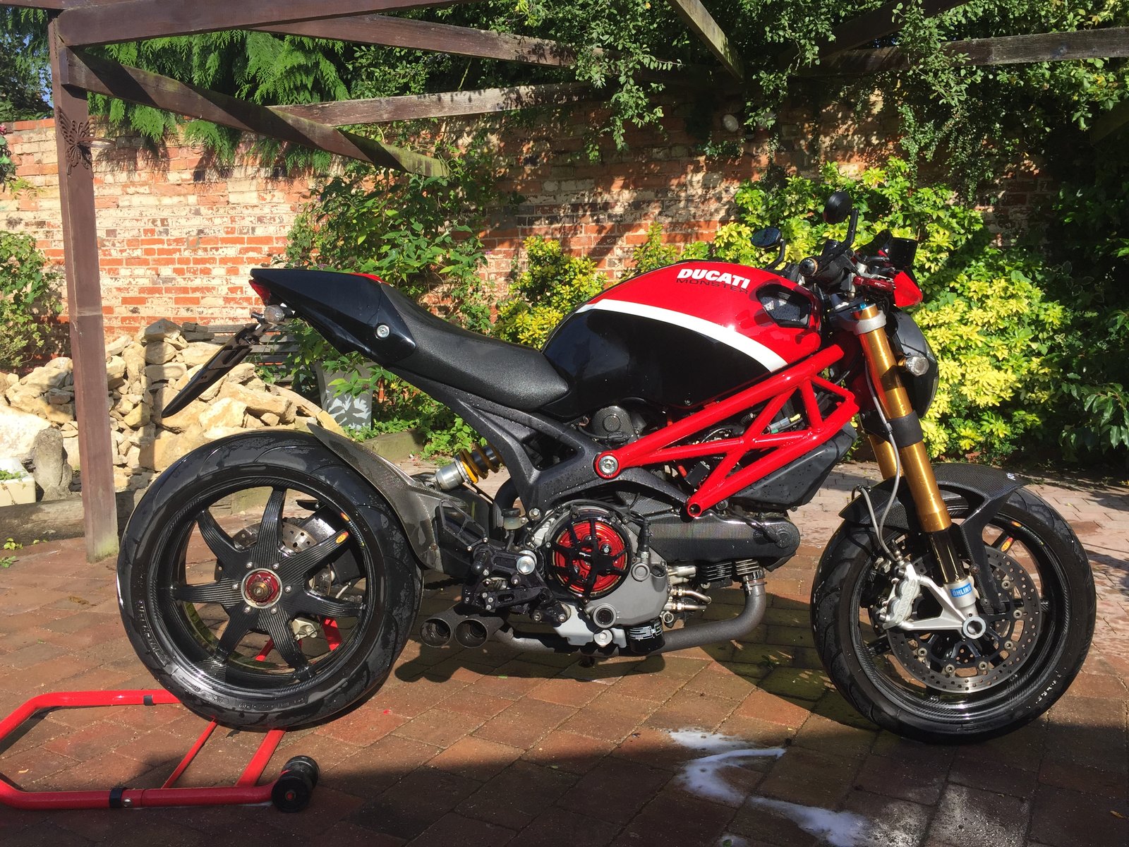 Ducati Monster 1100 Wallpapers