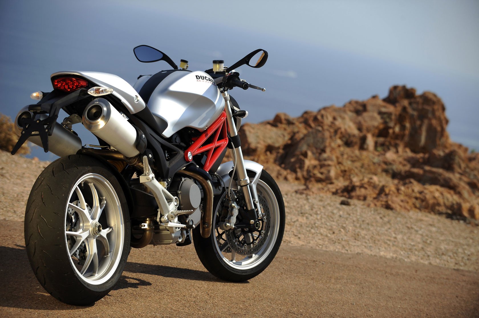 Ducati Monster 1100 Wallpapers