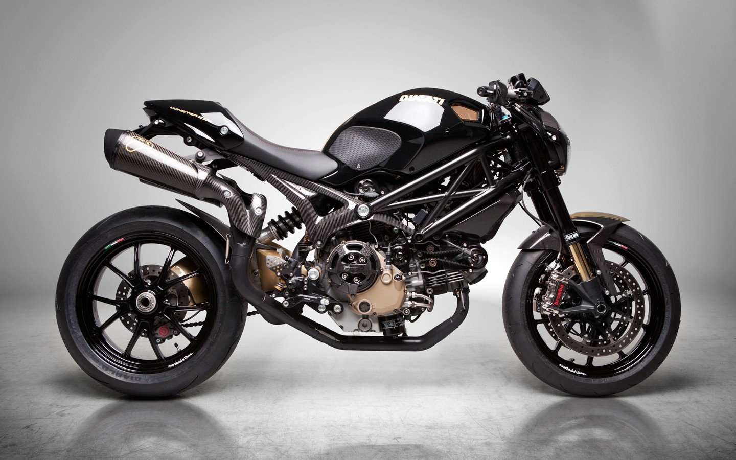 Ducati Monster 696 Wallpapers