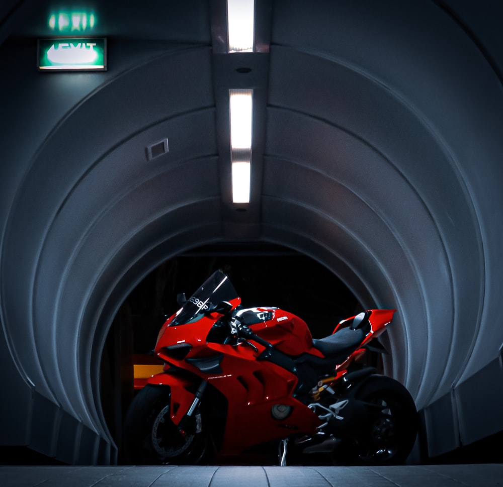 Ducati Panigale V4 Wallpapers