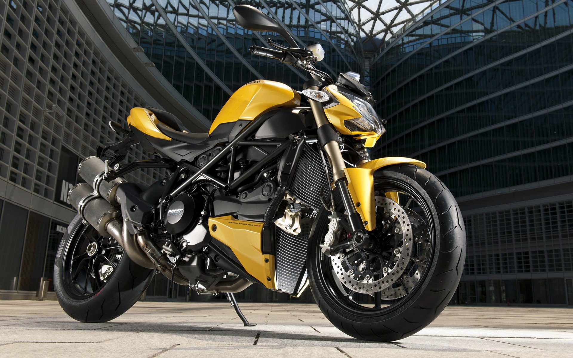 Ducati Streetfighter Wallpapers