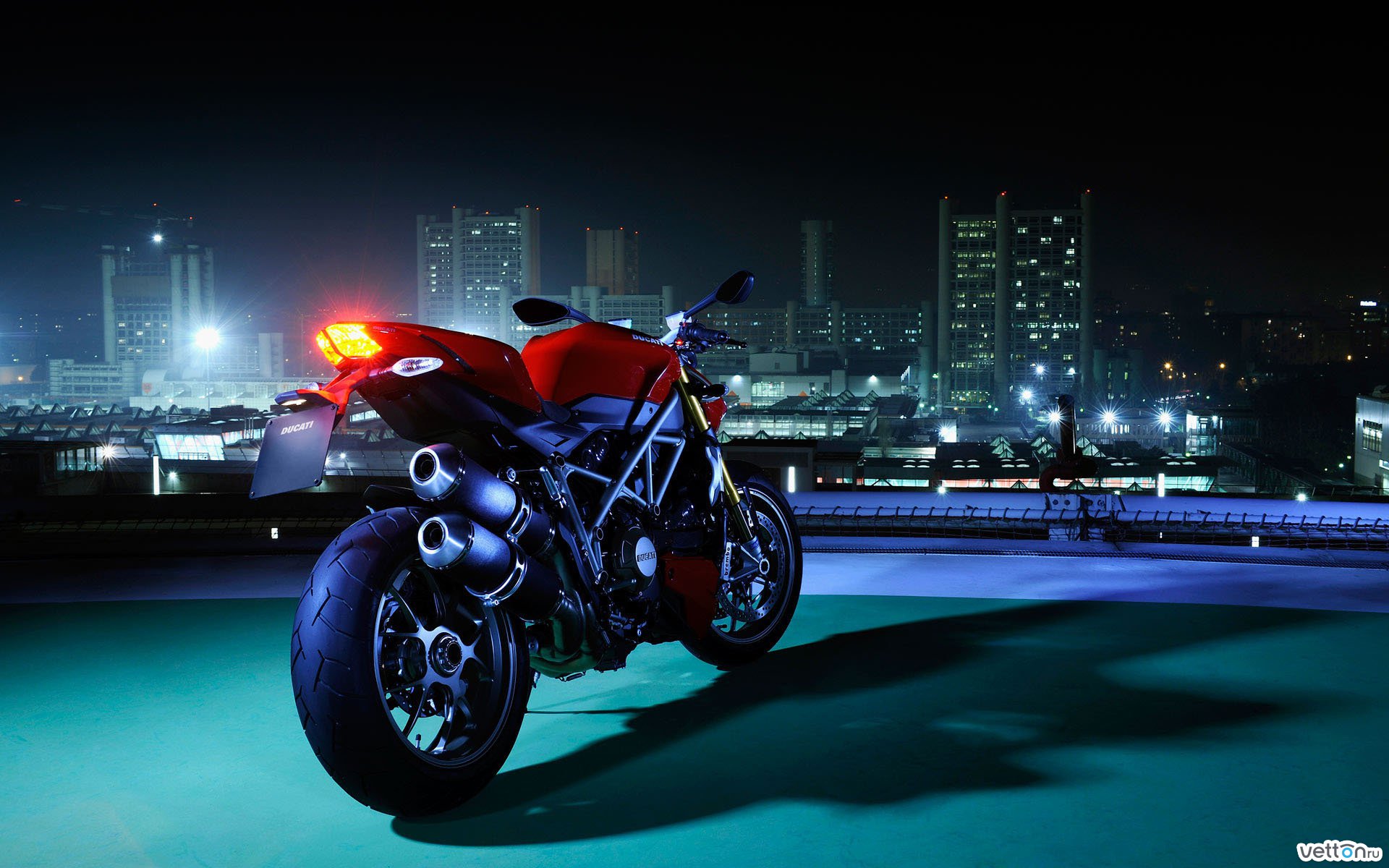 Ducati Streetfighter Wallpapers