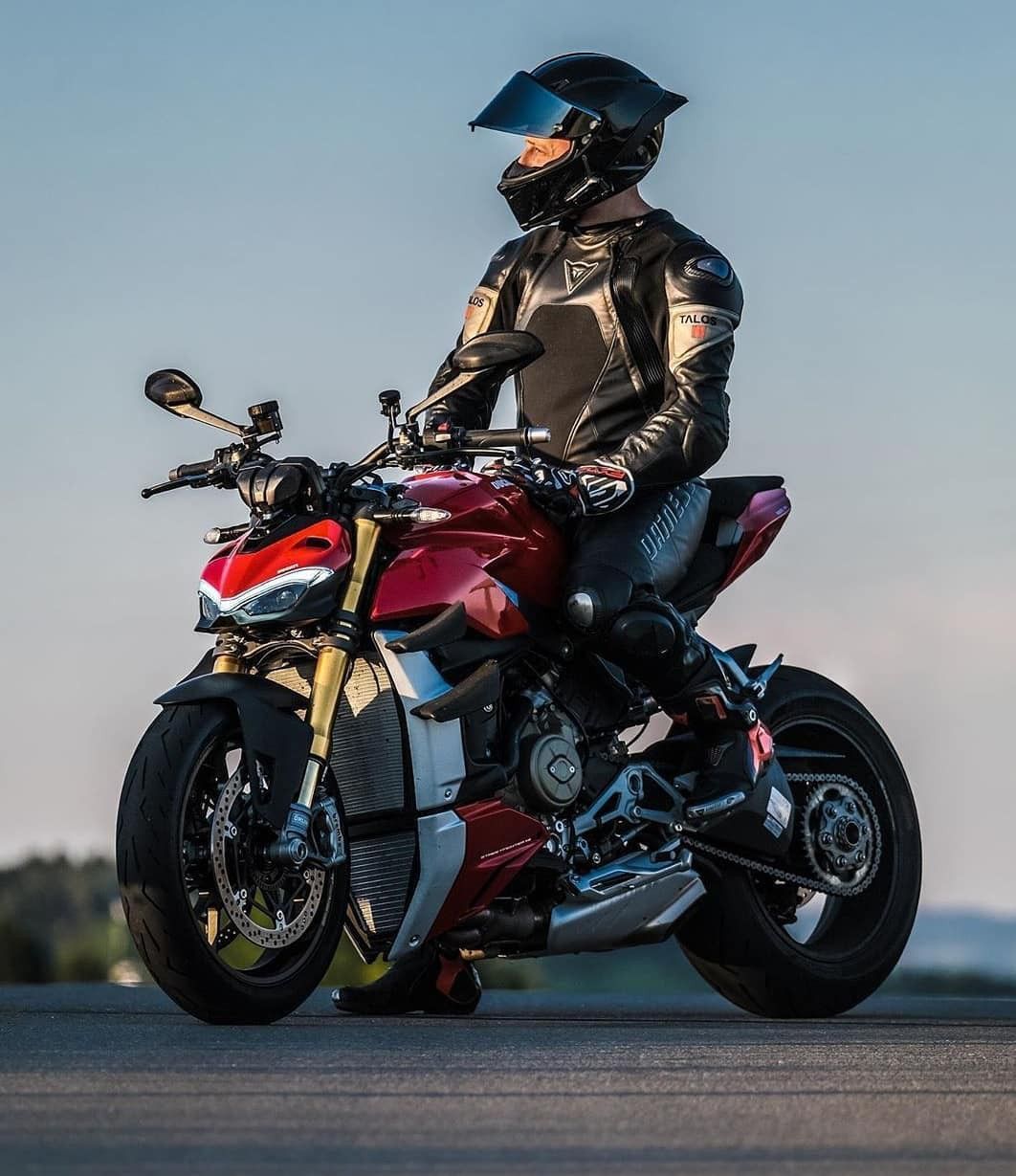 Ducati Streetfighter Wallpapers