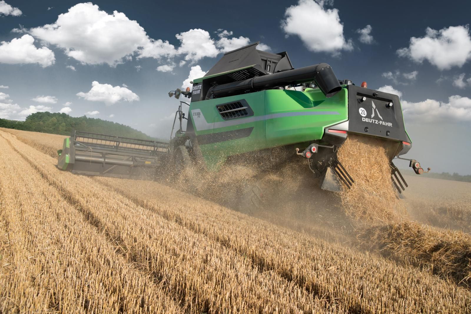 Duetz-Fahr Harvester Wallpapers