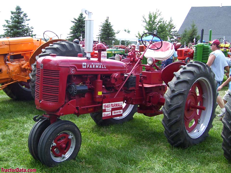 Farmall Tractor Wallpapers