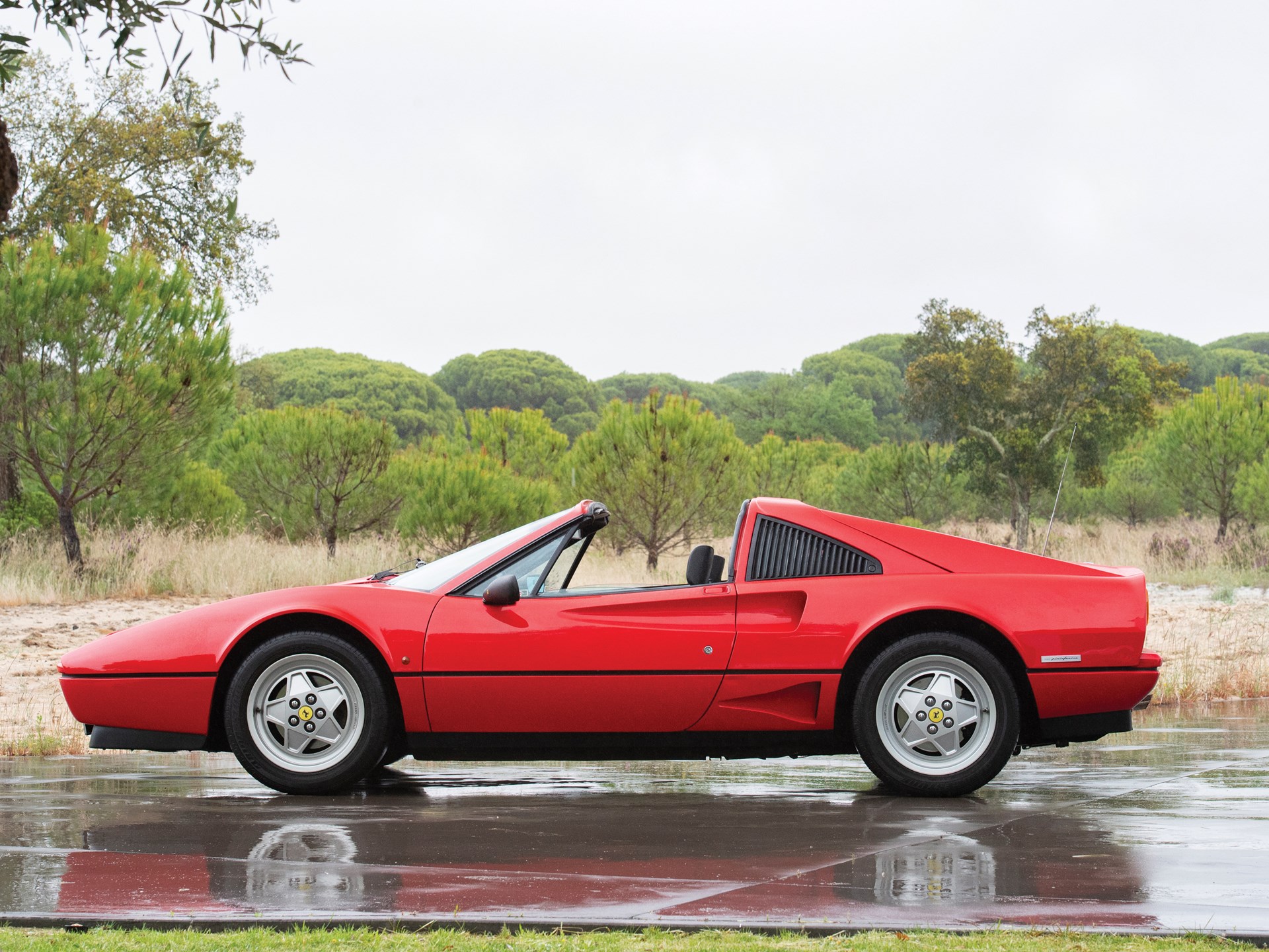 Ferrari 208 Gts Turbo Wallpapers